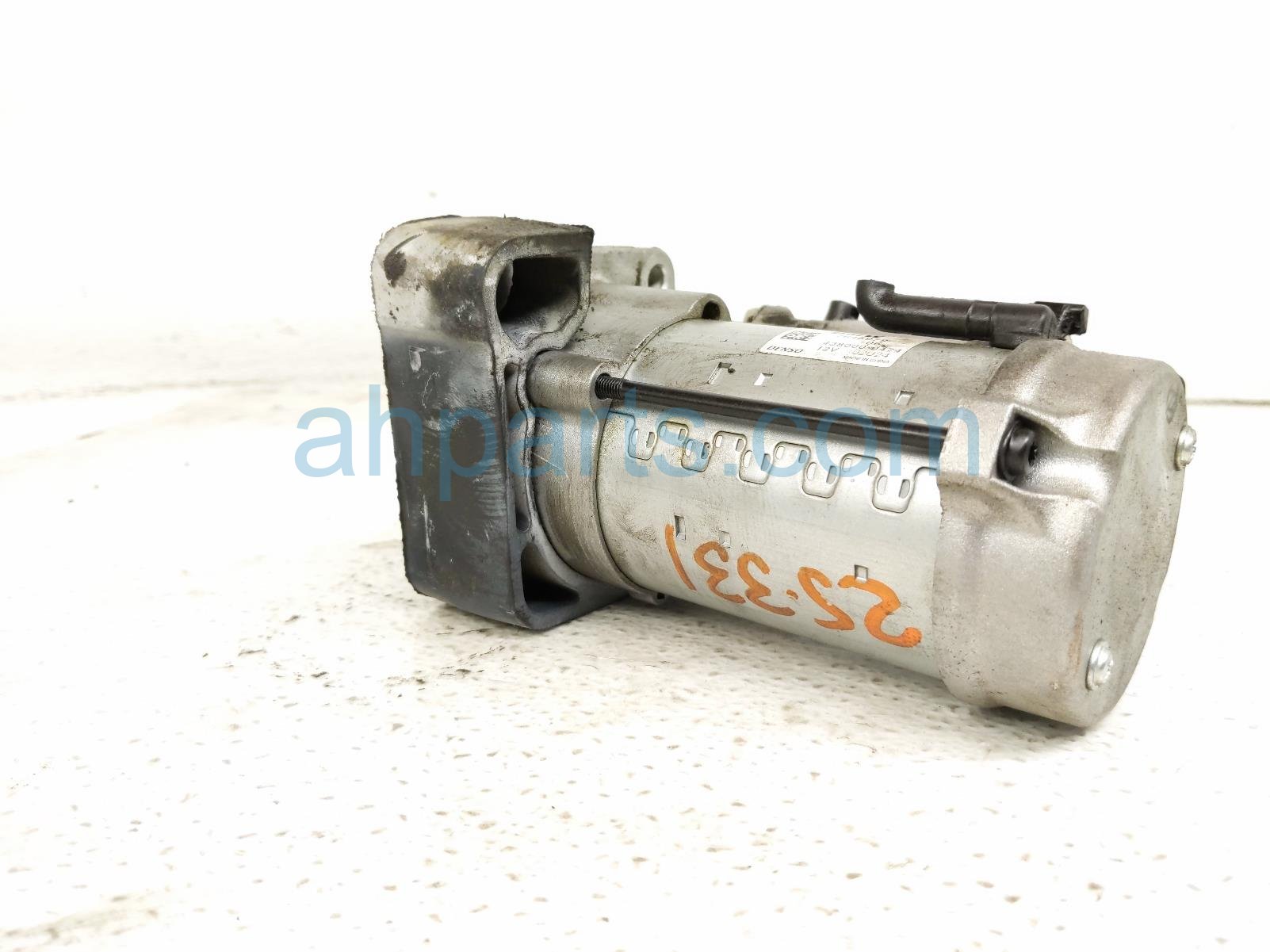 2017 BMW Minicooper Countryman Starter Motor 63k 12 41 7 645 979 Replacement 2017 BMW Minicooper Countryman Starter Motor 63k 12 41 7 645 979 Replacement thumbnail