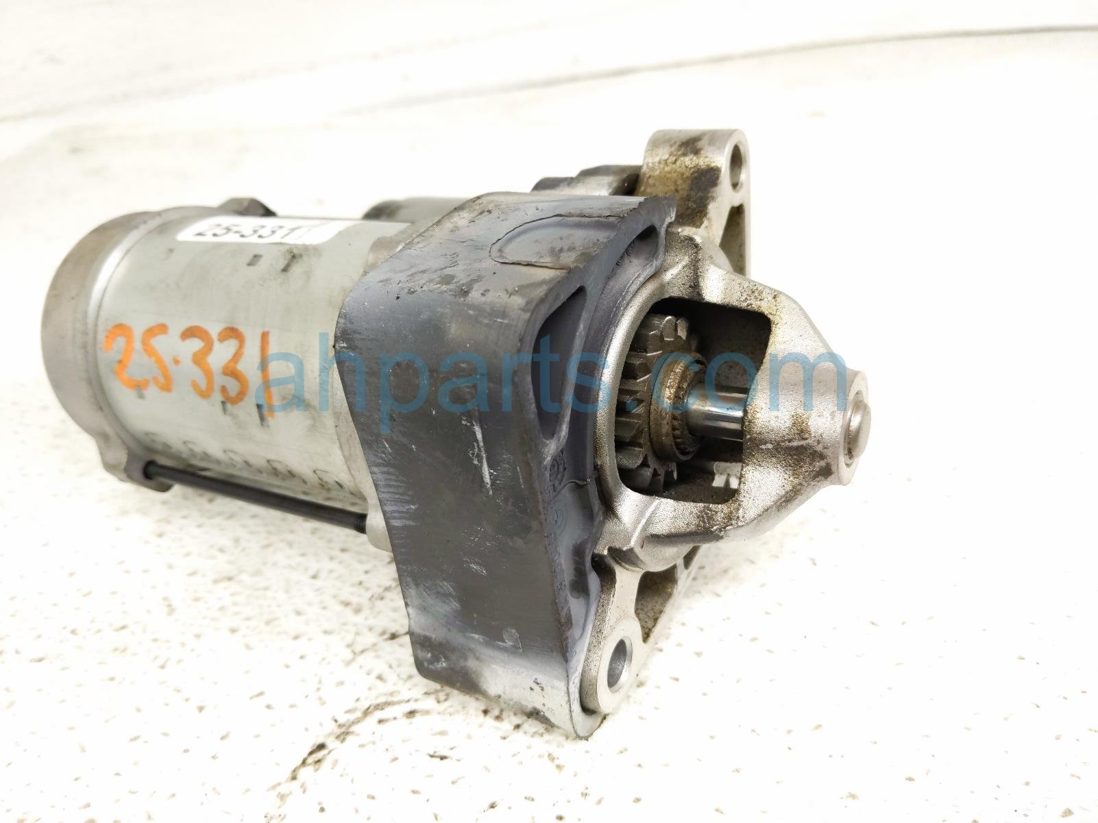 2017 BMW Minicooper Countryman Starter Motor 63k 12 41 7 645 979 Replacement 2017 BMW Minicooper Countryman Starter Motor 63k 12 41 7 645 979 Replacement thumbnail