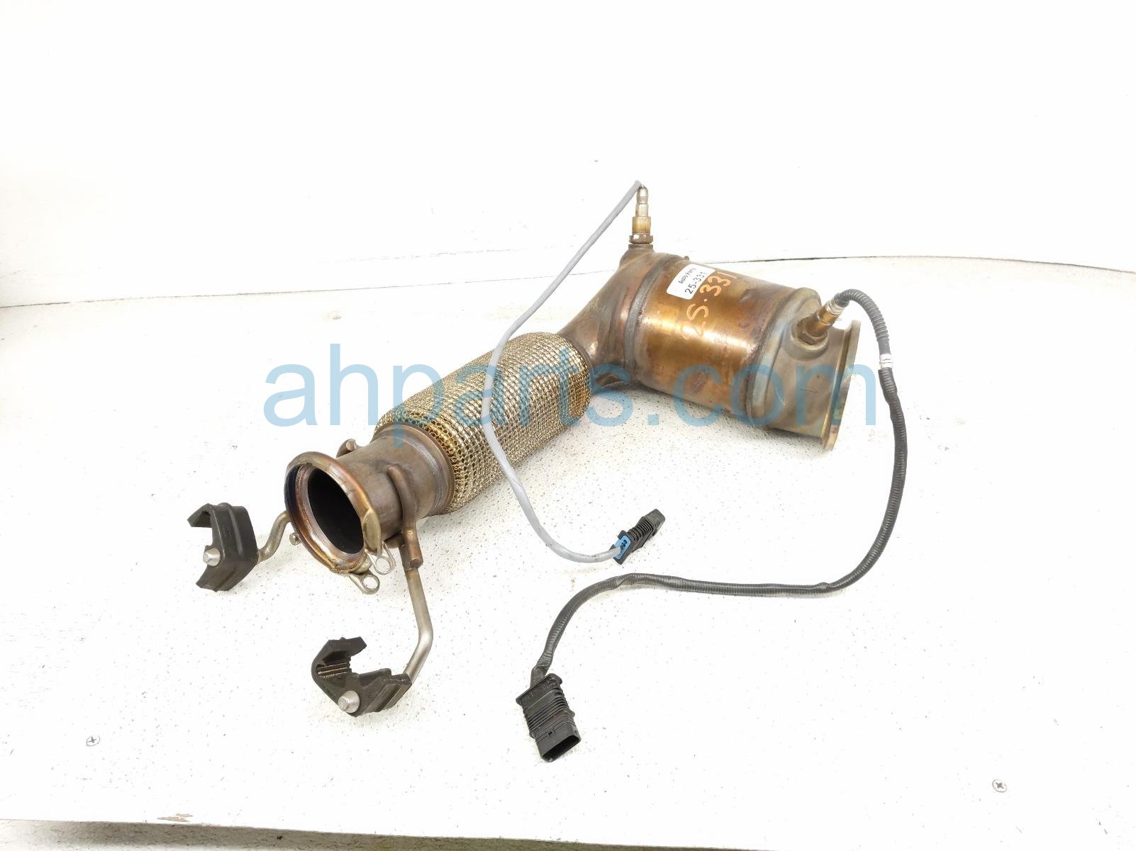 2017 BMW Minicooper Countryman Catalytic Exhaust Converter W/flex Pipe 18 32 7 634 634 Replacement 2017 BMW Minicooper Countryman Catalytic Exhaust Converter W/flex Pipe 18 32 7 634 634 Replacement thumbnail