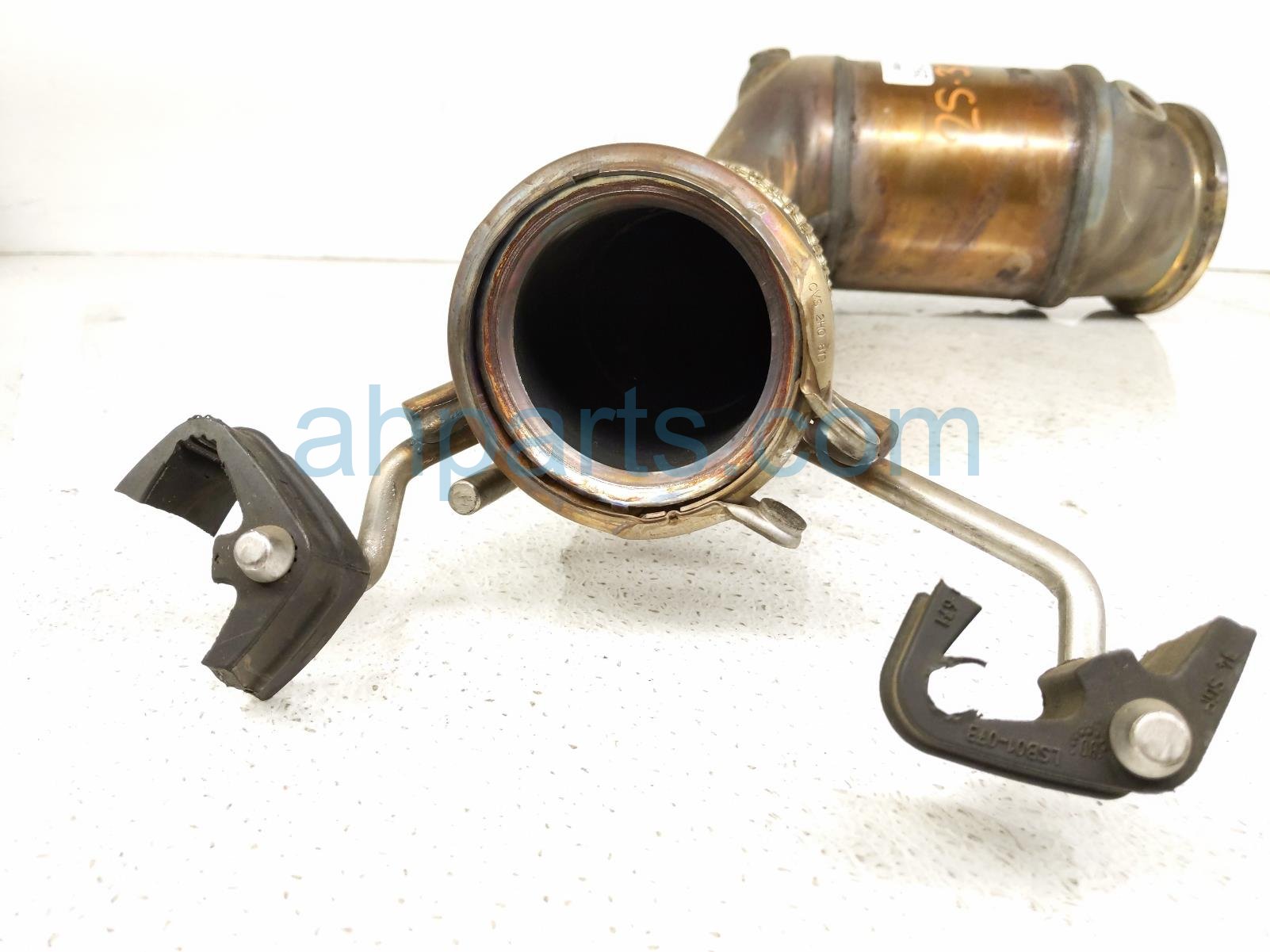 2017 BMW Minicooper Countryman Catalytic Exhaust Converter W/flex Pipe 18 32 7 634 634 Replacement 2017 BMW Minicooper Countryman Catalytic Exhaust Converter W/flex Pipe 18 32 7 634 634 Replacement thumbnail