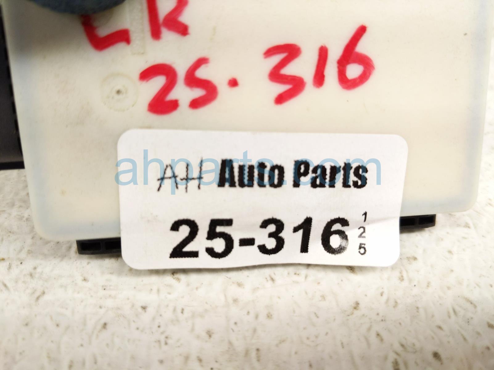 2021 Nissan Rogue Rear Driver Blind Spot Radar Unit 284N0 6UA0A Replacement 2021 Nissan Rogue Rear Driver Blind Spot Radar Unit 284N0 6UA0A Replacement thumbnail