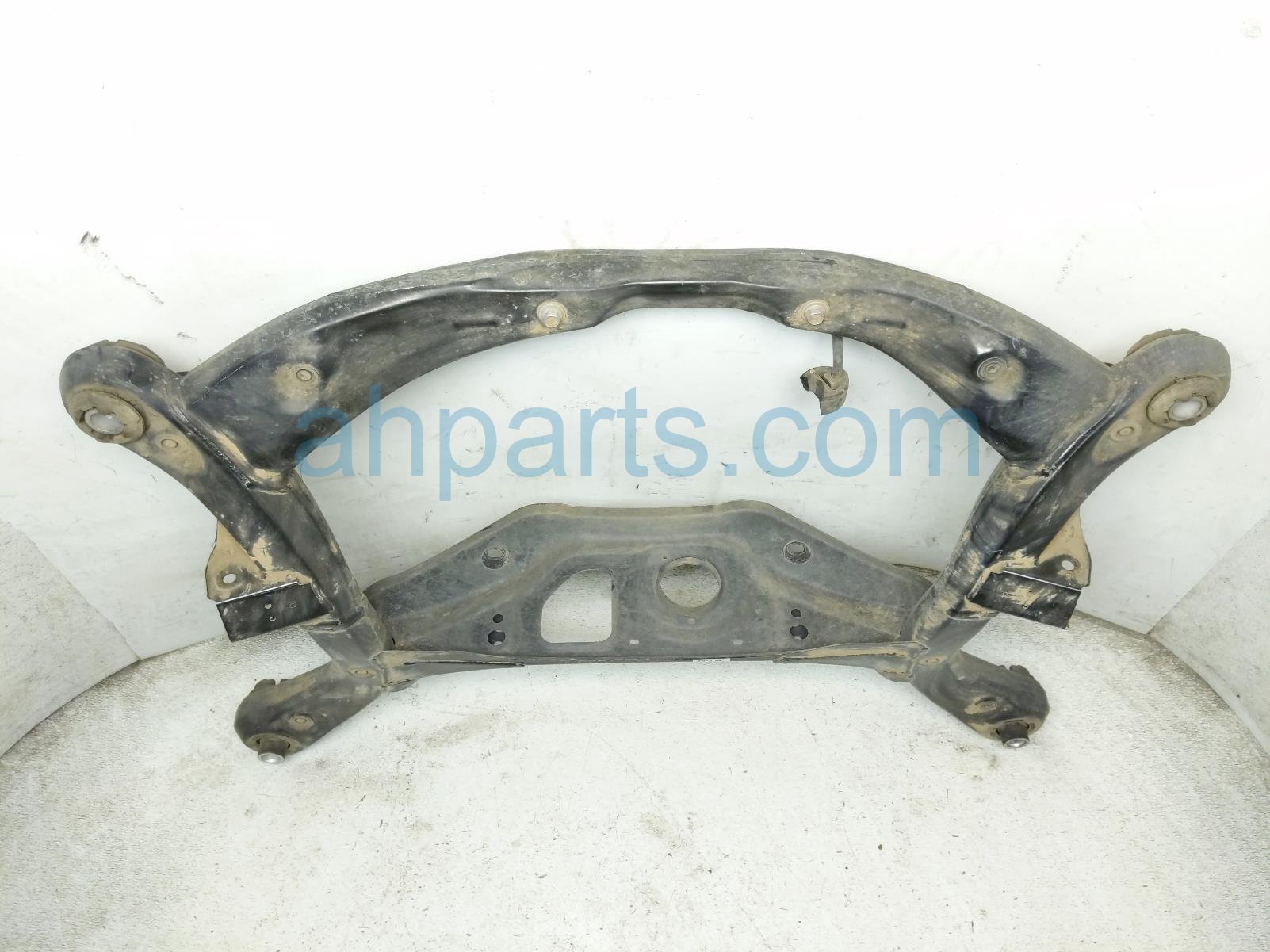 2022 Toyota Sienna Rear Subframe / Crossmember 51206 08010 Replacement 2022 Toyota Sienna Rear Subframe / Crossmember 51206 08010 Replacement thumbnail