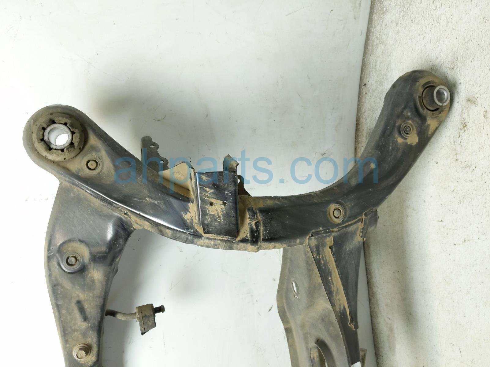 2022 Toyota Sienna Rear Subframe / Crossmember 51206 08010 Replacement 2022 Toyota Sienna Rear Subframe / Crossmember 51206 08010 Replacement thumbnail