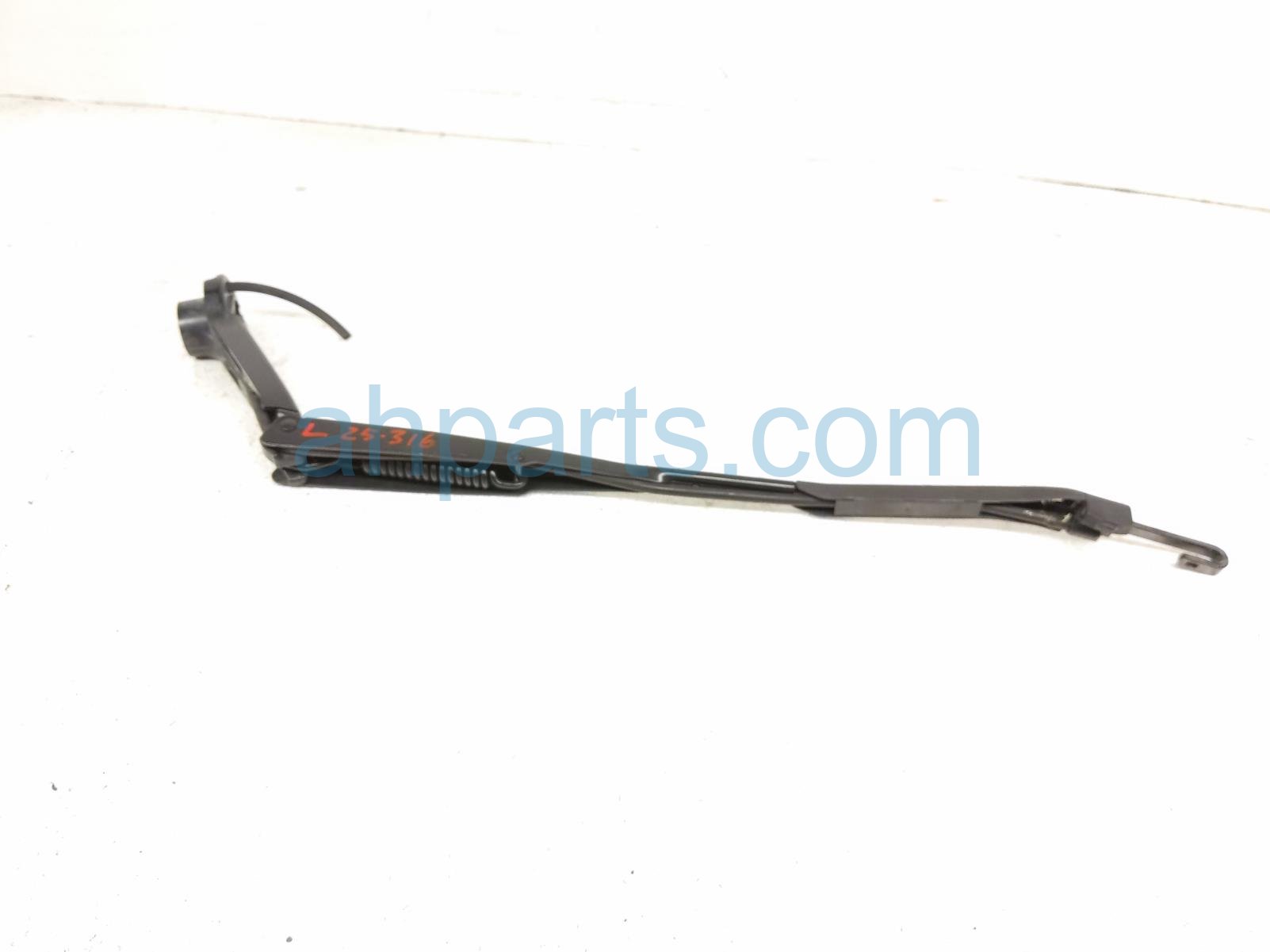 2021 Nissan Rogue Driver Windshield Wiper Arm 28881 6RR0A Replacement 2021 Nissan Rogue Driver Windshield Wiper Arm 28881 6RR0A Replacement thumbnail