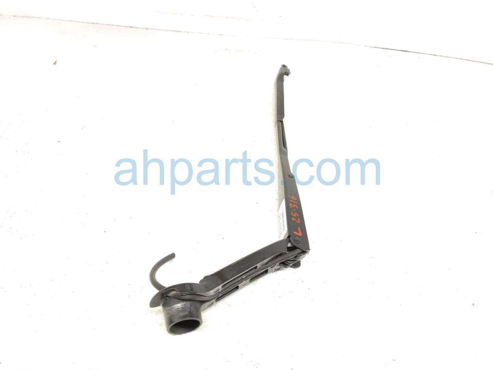 2021 Nissan Rogue Driver Windshield Wiper Arm 28881 6RR0A Replacement 2021 Nissan Rogue Driver Windshield Wiper Arm 28881 6RR0A Replacement thumbnail