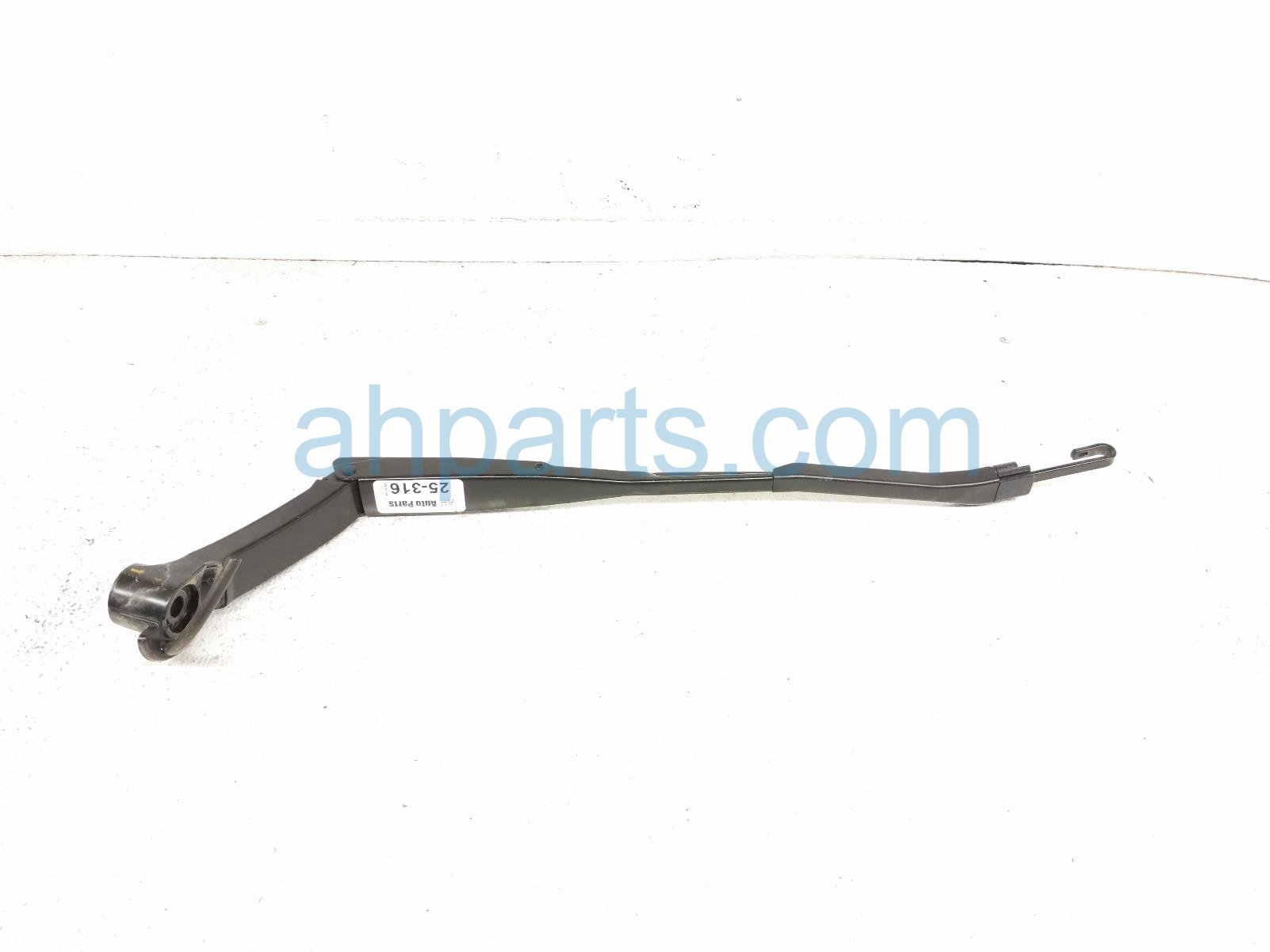 2021 Nissan Rogue Driver Windshield Wiper Arm 28881 6RR0A Replacement 2021 Nissan Rogue Driver Windshield Wiper Arm 28881 6RR0A Replacement thumbnail