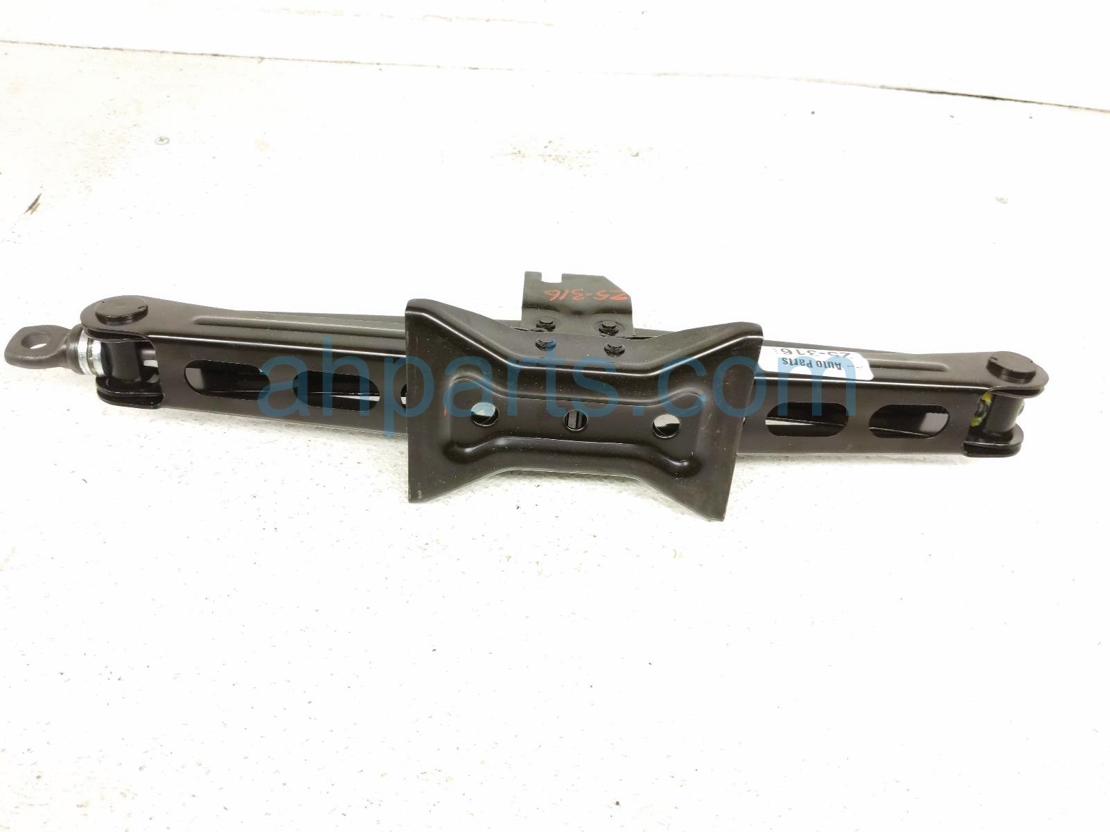 2021 Nissan Rogue Scissor Jack 99550 7FR0A Replacement 2021 Nissan Rogue Scissor Jack 99550 7FR0A Replacement thumbnail