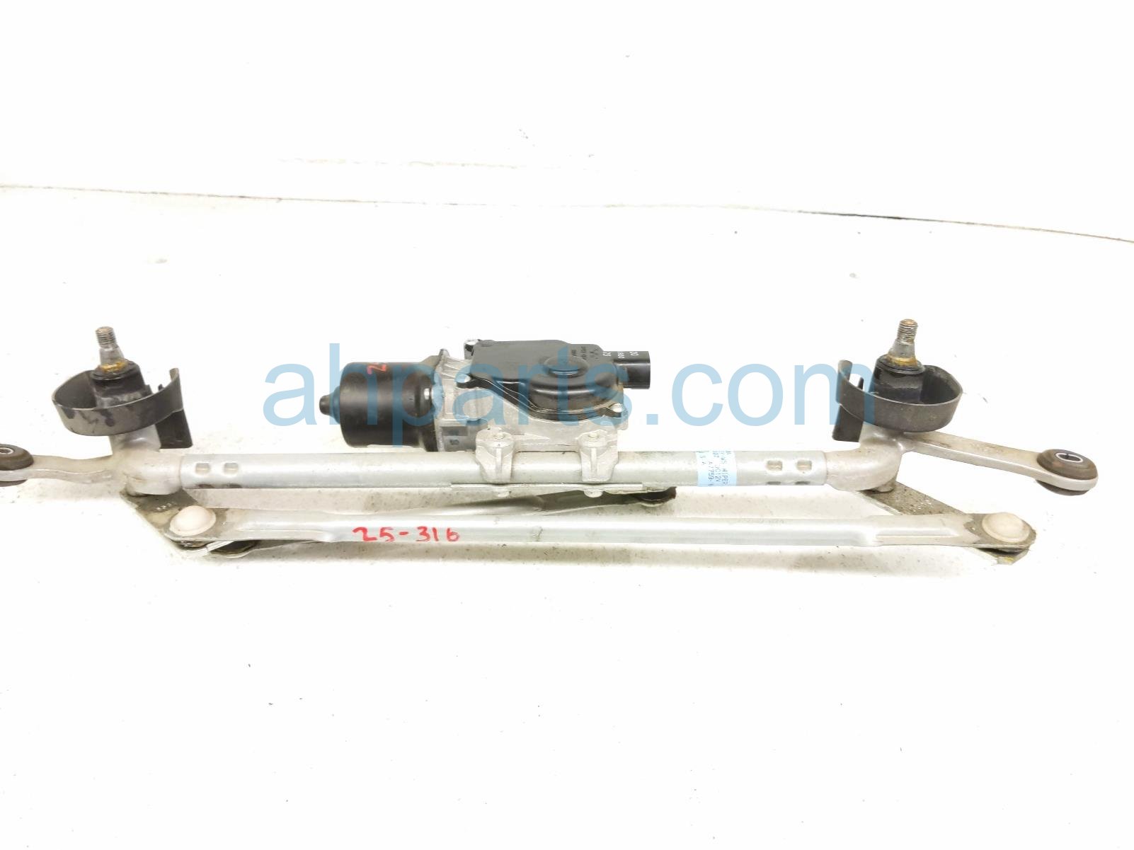 2021 Nissan Rogue Front Arms Windshield Wiper Motor W/arm Assy 28800 6RR0A Replacement 2021 Nissan Rogue Front Arms Windshield Wiper Motor W/arm Assy 28800 6RR0A Replacement thumbnail