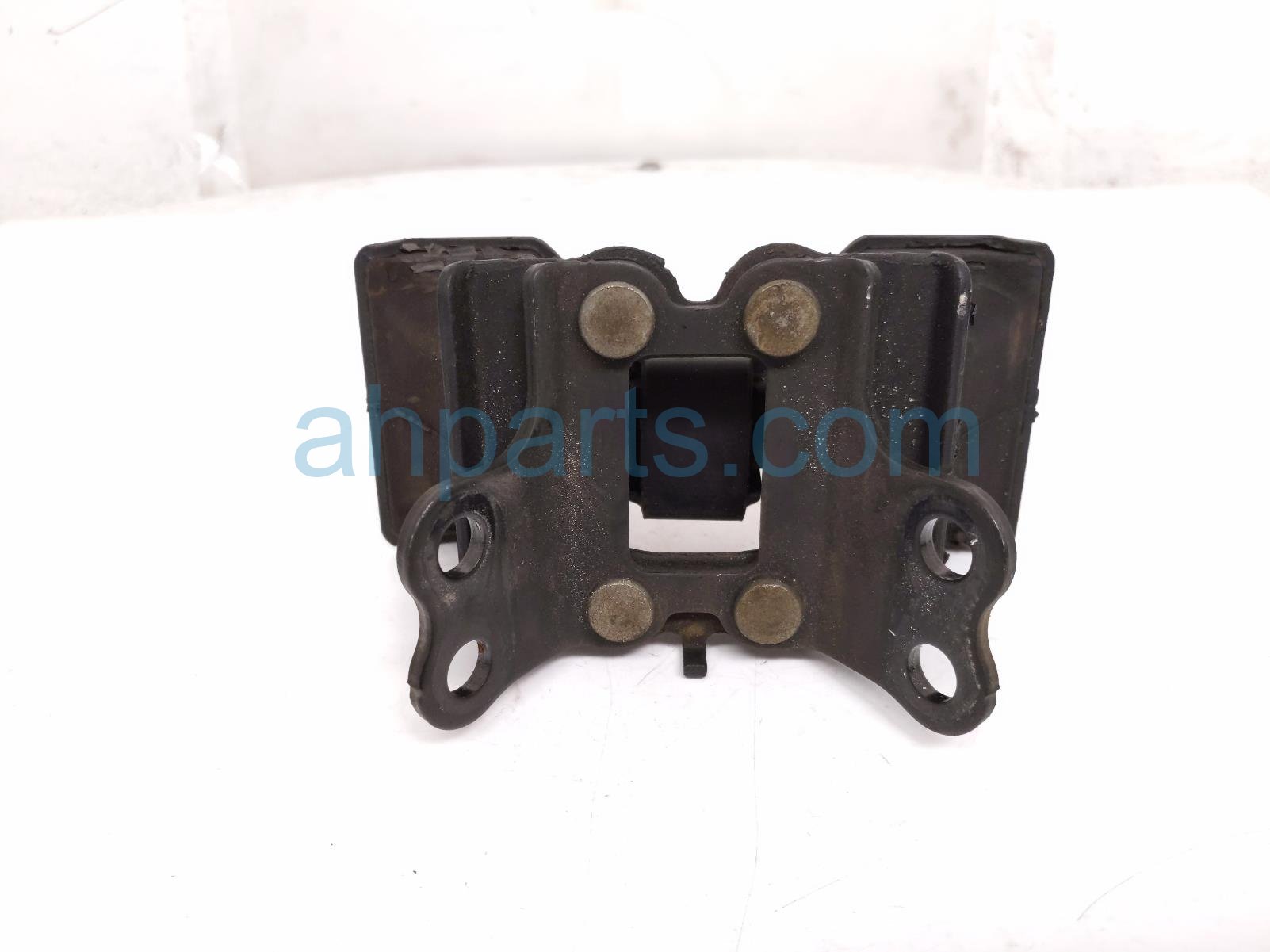 2018 Lexus Is300 Engine/motor Rear Engine Mount 2.0l Rwd 12371 36270 Replacement 2018 Lexus Is300 Engine/motor Rear Engine Mount 2.0l Rwd 12371 36270 Replacement thumbnail