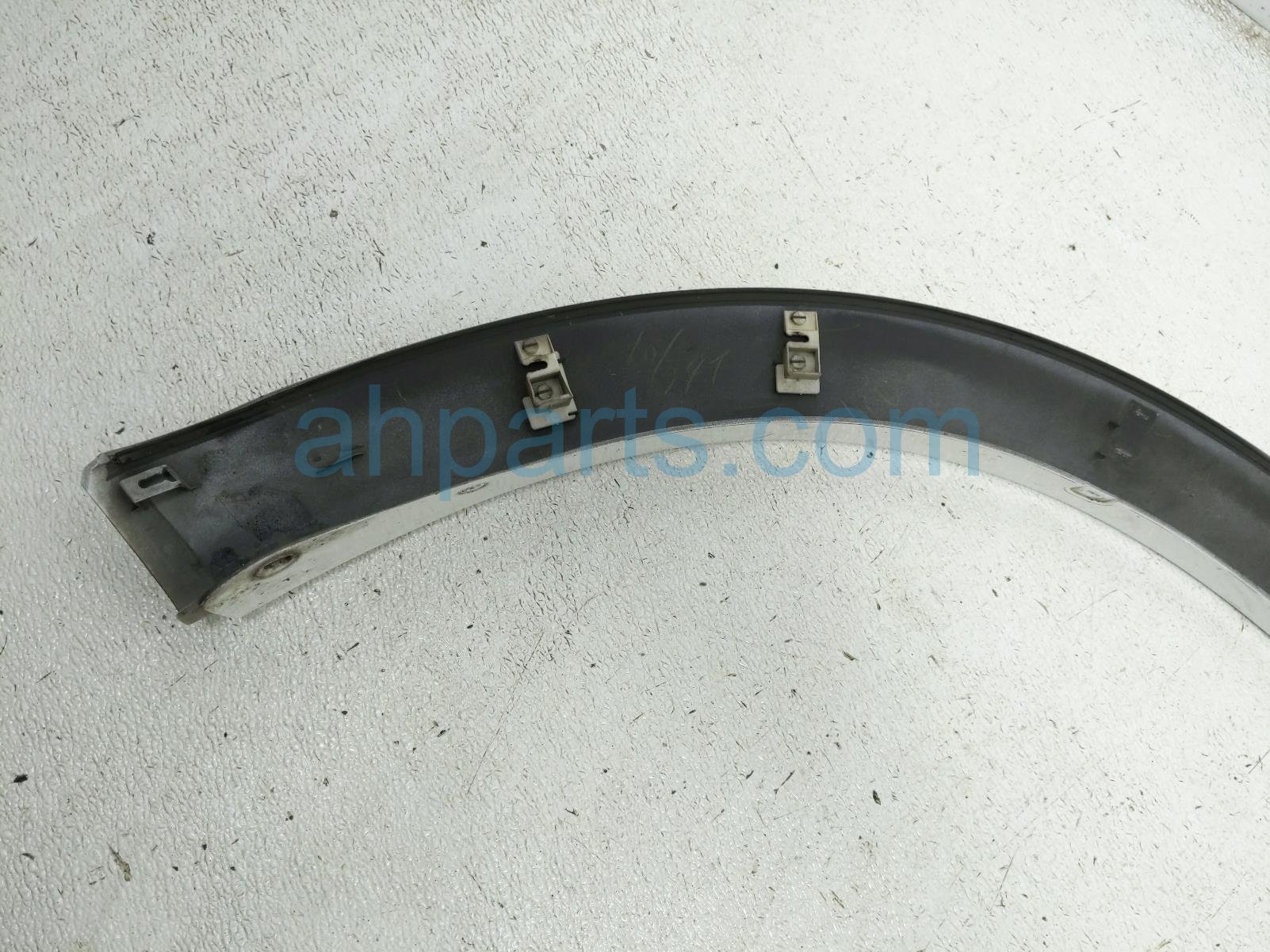 2018 Infiniti Qx80 Rear Passenger Quarter Panel Flare White 93828 6GW2B Replacement 2018 Infiniti Qx80 Rear Passenger Quarter Panel Flare White 93828 6GW2B Replacement thumbnail