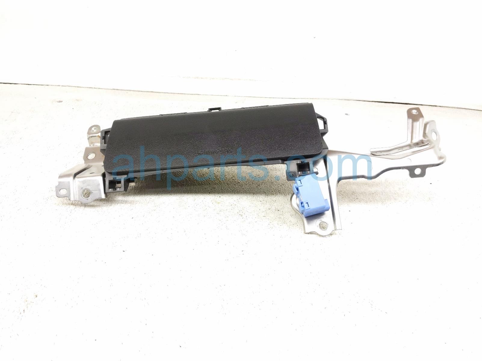 2021 Lexus Is300 Airbag Driver Knee Air Bag 73900 53031 D0 Replacement 2021 Lexus Is300 Airbag Driver Knee Air Bag 73900 53031 D0 Replacement thumbnail