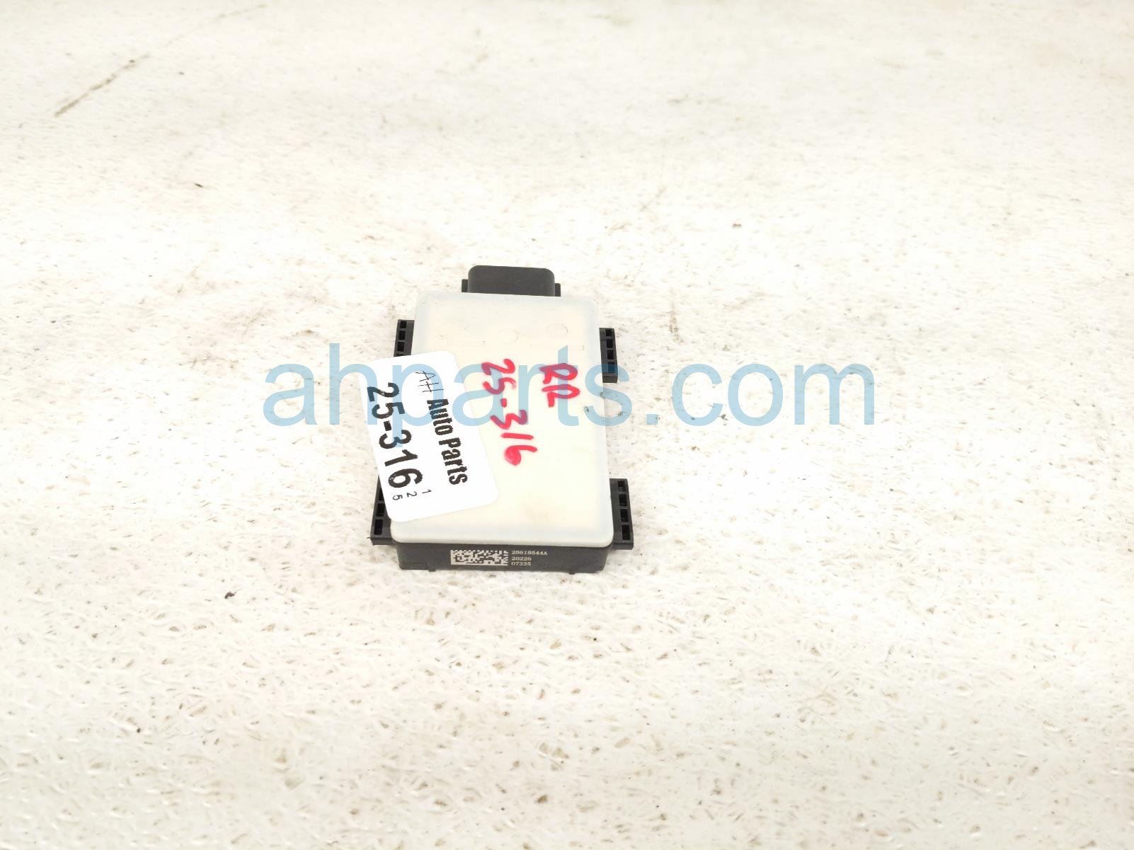 2021 Nissan Rogue Rear Passenger Blind Spot Radar Unit 284N0 6UA0A Replacement 2021 Nissan Rogue Rear Passenger Blind Spot Radar Unit 284N0 6UA0A Replacement thumbnail