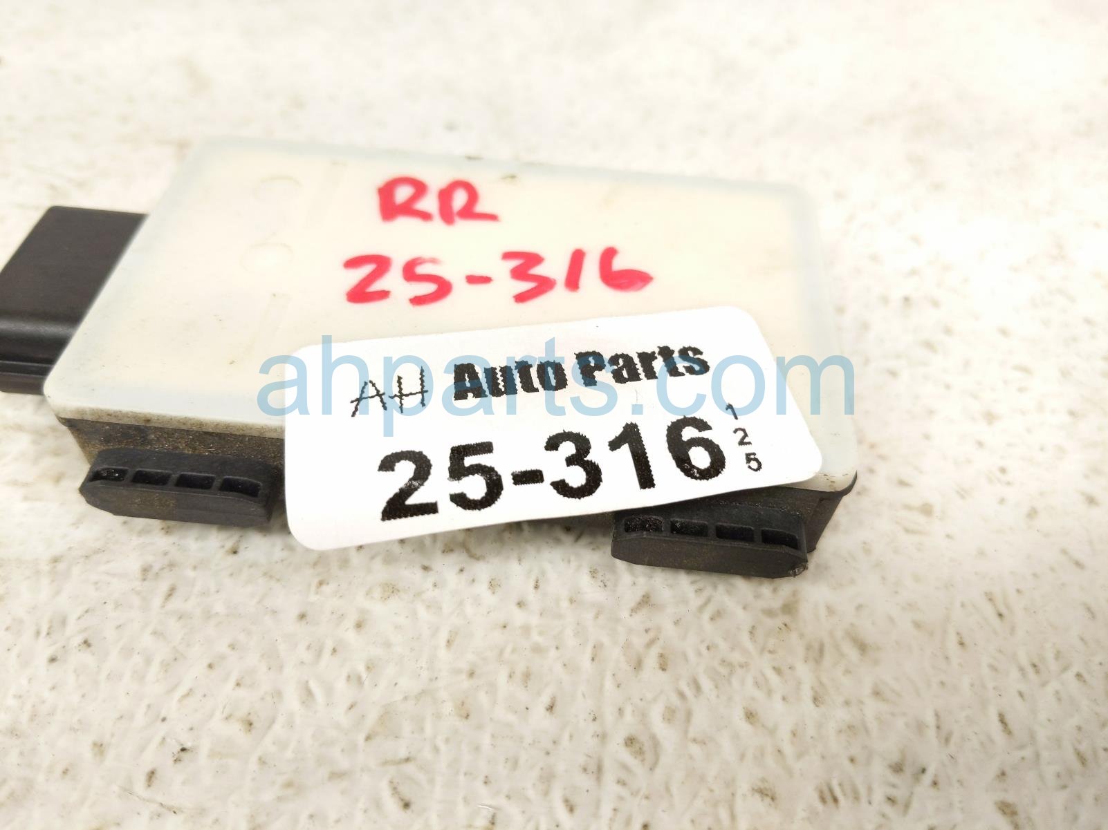 2021 Nissan Rogue Rear Passenger Blind Spot Radar Unit 284N0 6UA0A Replacement 2021 Nissan Rogue Rear Passenger Blind Spot Radar Unit 284N0 6UA0A Replacement thumbnail