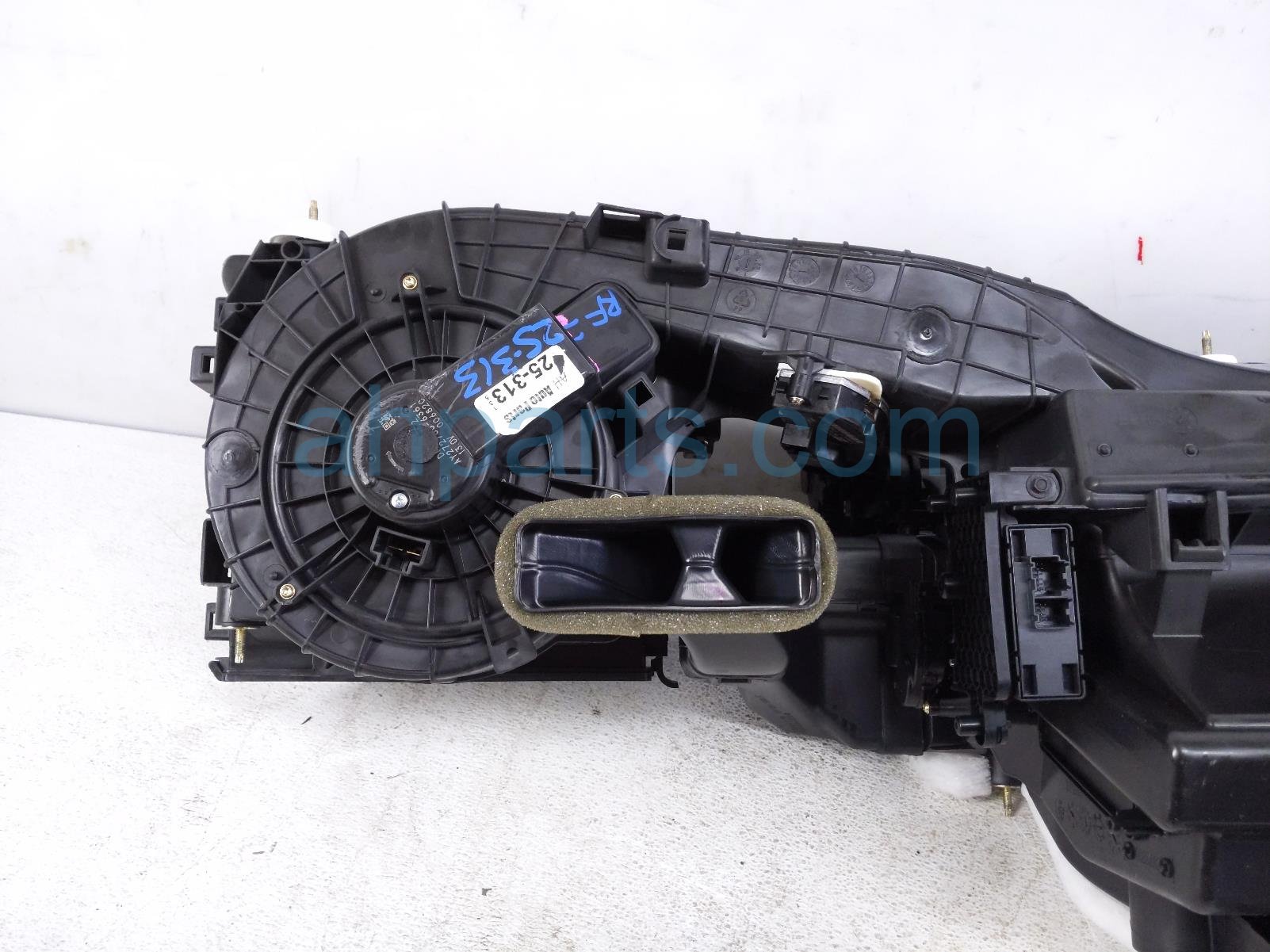 2018 Jeep Grand Cherokee Front Blower Motor W/heater Core 68224169AB Replacement 2018 Jeep Grand Cherokee Front Blower Motor W/heater Core 68224169AB Replacement thumbnail