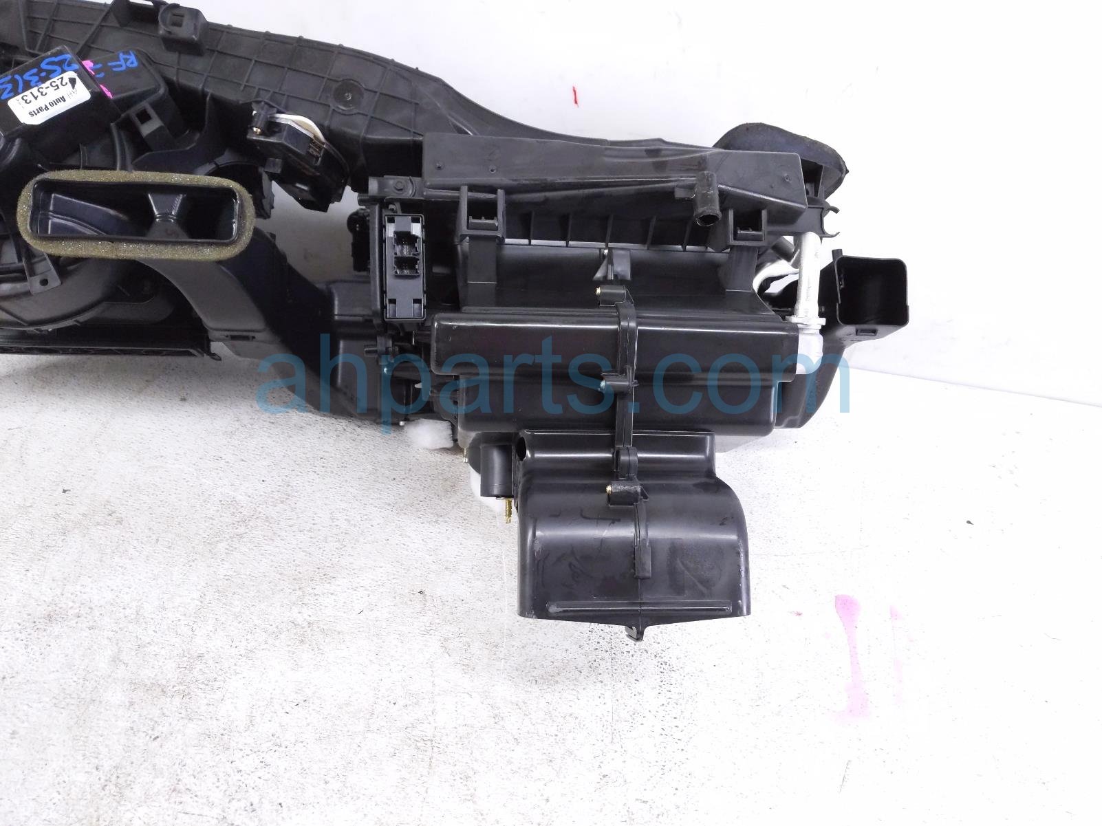 2018 Jeep Grand Cherokee Front Blower Motor W/heater Core 68224169AB Replacement 2018 Jeep Grand Cherokee Front Blower Motor W/heater Core 68224169AB Replacement thumbnail