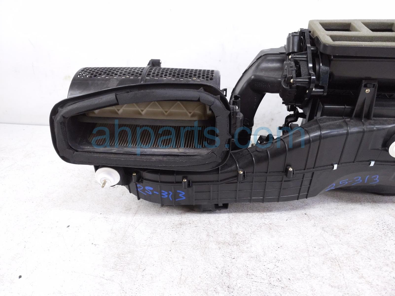 2018 Jeep Grand Cherokee Front Blower Motor W/heater Core 68224169AB Replacement 2018 Jeep Grand Cherokee Front Blower Motor W/heater Core 68224169AB Replacement thumbnail