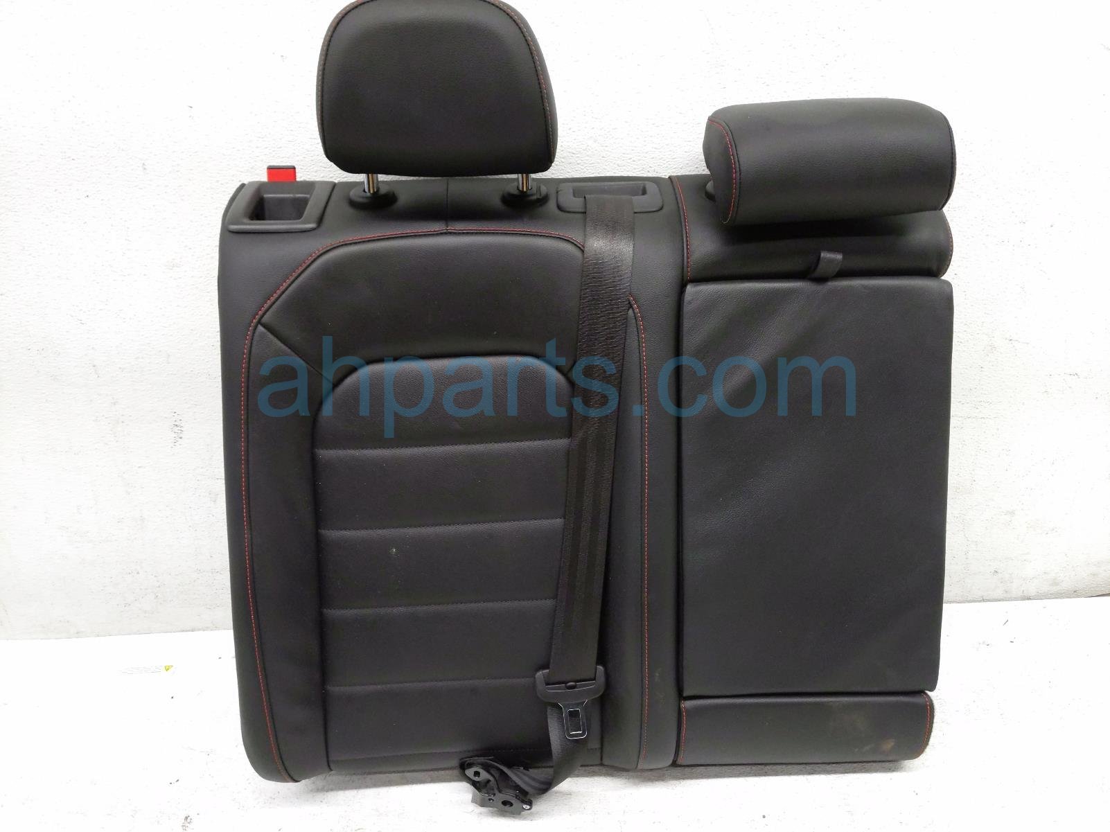 2018 Volkswagen Golf Gti Back (2nd Row) Rear Passenger Top Seat Cushion Blk W/red 5GM 885 806 BN BKV Replacement 2018 Volkswagen Golf Gti Back (2nd Row) Rear Passenger Top Seat Cushion Blk W/red 5GM 885 806 BN BKV Replacement thumbnail