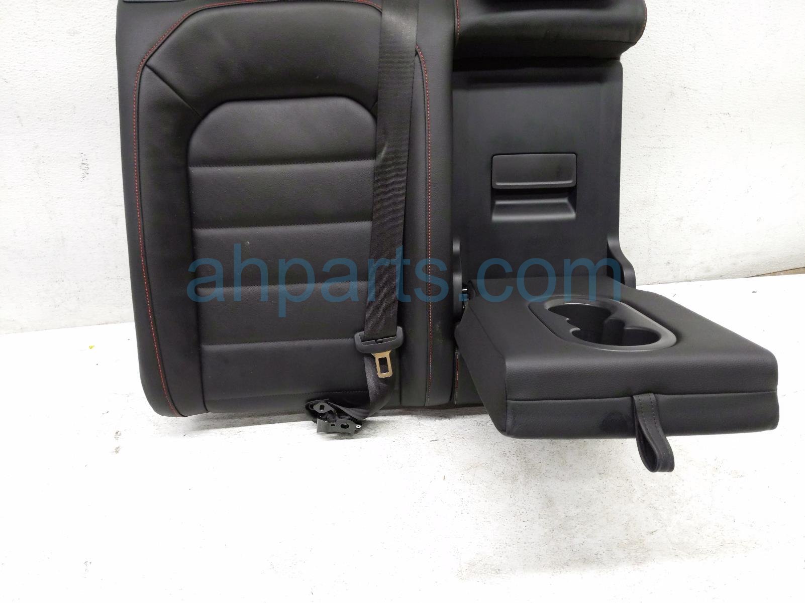 2018 Volkswagen Golf Gti Back (2nd Row) Rear Passenger Top Seat Cushion Blk W/red 5GM 885 806 BN BKV Replacement 2018 Volkswagen Golf Gti Back (2nd Row) Rear Passenger Top Seat Cushion Blk W/red 5GM 885 806 BN BKV Replacement thumbnail