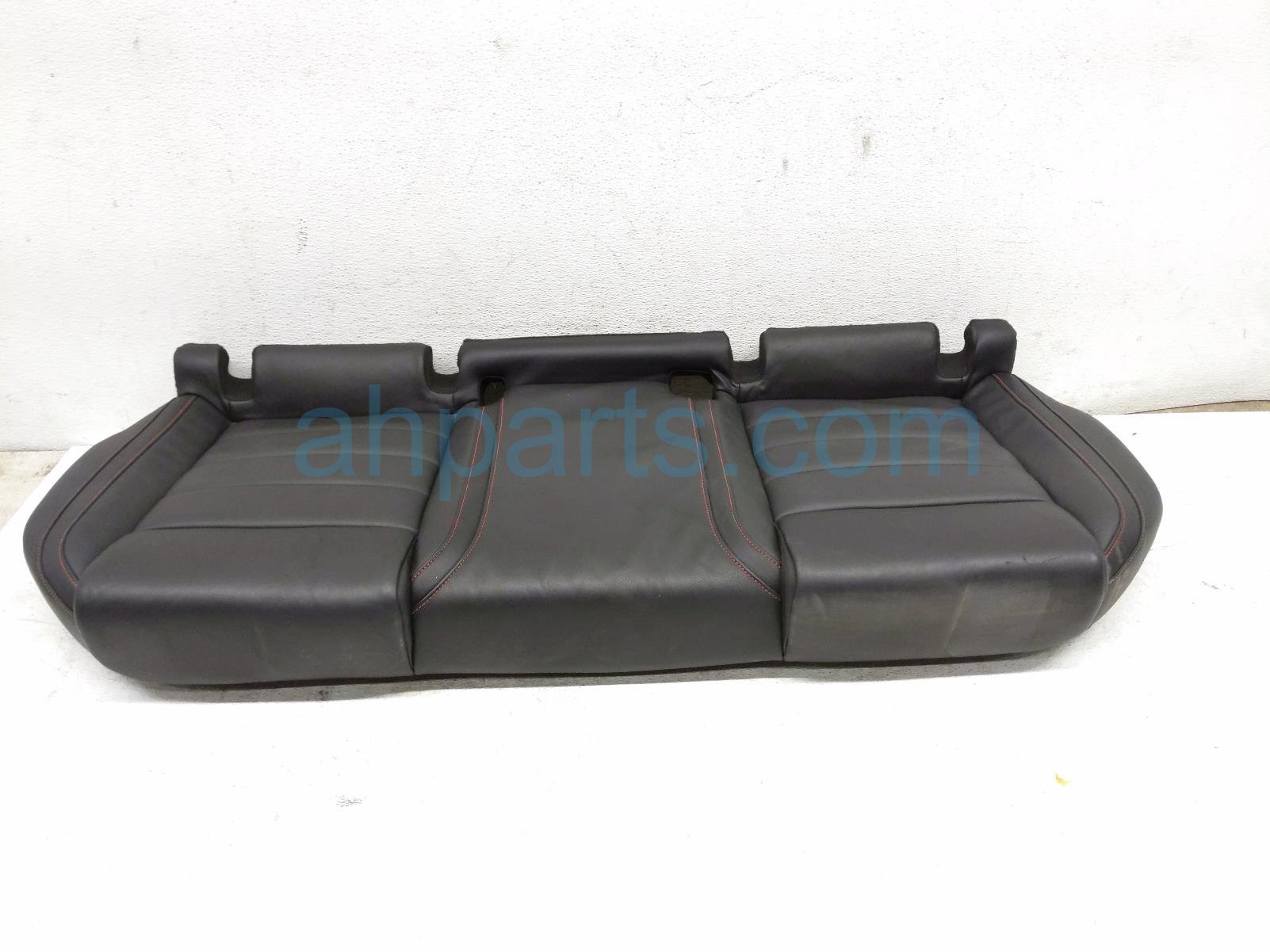 2018 Volkswagen Golf Gti Back (2nd Row) Rear Seat Bottom Cushion Blk W/red 5GM 885 405 AT BKV Replacement 2018 Volkswagen Golf Gti Back (2nd Row) Rear Seat Bottom Cushion Blk W/red 5GM 885 405 AT BKV Replacement thumbnail