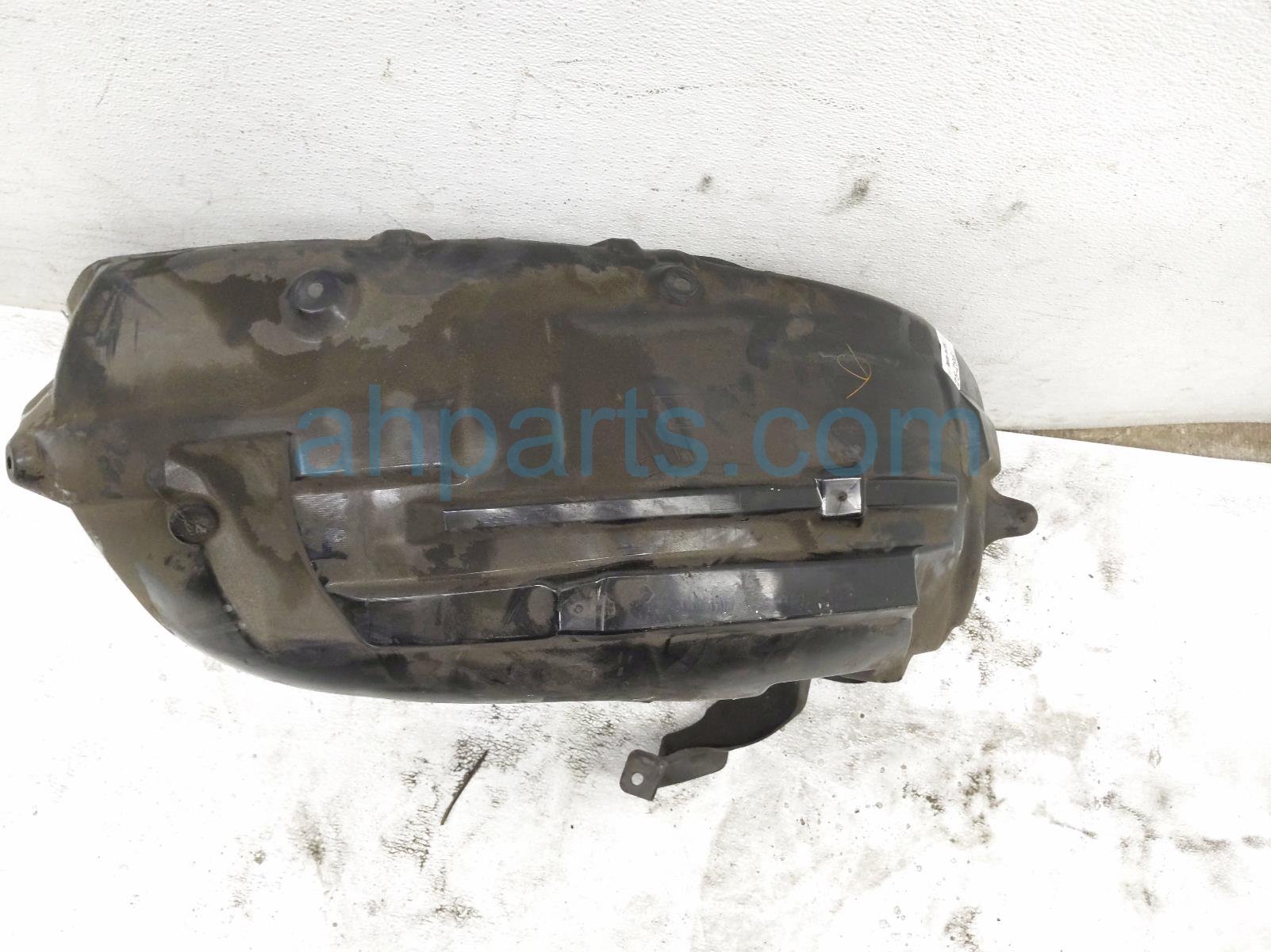 2022 Toyota Gr86 Rear Passenger Inner Fender Liner SU003 09280 Replacement 2022 Toyota Gr86 Rear Passenger Inner Fender Liner SU003 09280 Replacement thumbnail