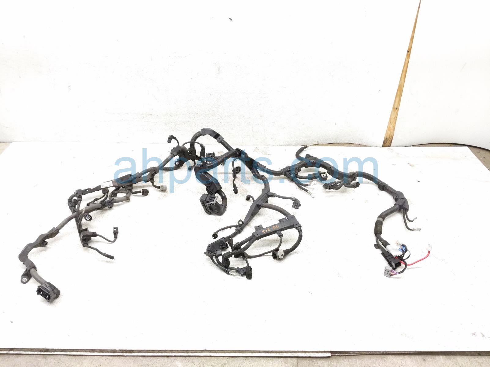 2019 Toyota Rav 4 Main Engine Wire Harness Hyb Awd 82111 0R491 Replacement 2019 Toyota Rav 4 Main Engine Wire Harness Hyb Awd 82111 0R491 Replacement thumbnail