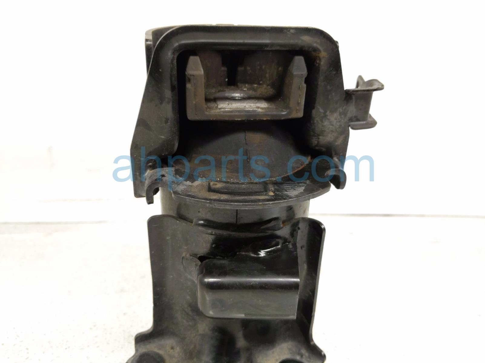 2019 Toyota Rav 4 Engine/motor Rear Engine Mount 2.5l Awd Hyb 12371 F0100 Replacement 2019 Toyota Rav 4 Engine/motor Rear Engine Mount 2.5l Awd Hyb 12371 F0100 Replacement thumbnail