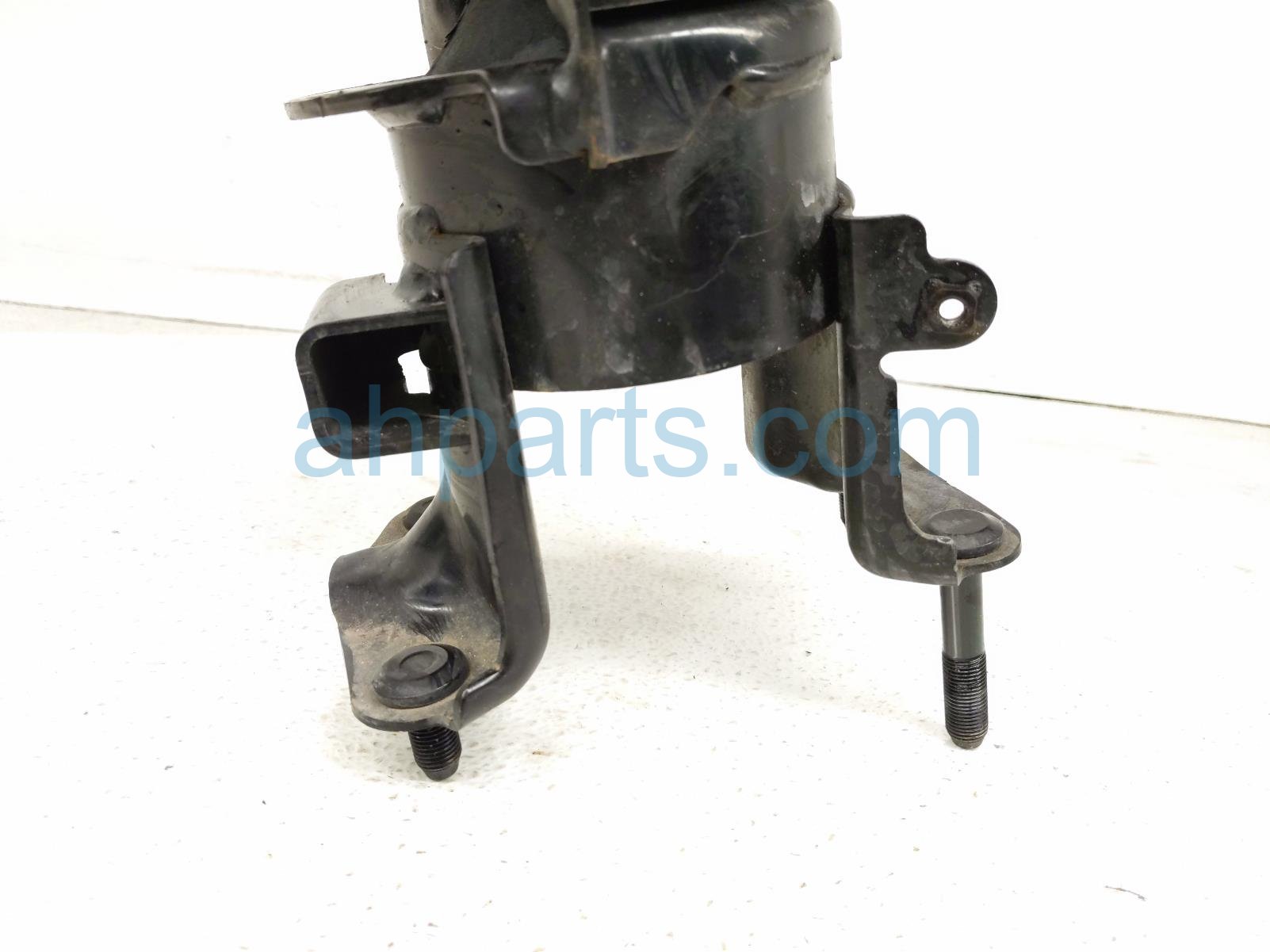 2019 Toyota Rav 4 Engine/motor Rear Engine Mount 2.5l Awd Hyb 12371 F0100 Replacement 2019 Toyota Rav 4 Engine/motor Rear Engine Mount 2.5l Awd Hyb 12371 F0100 Replacement thumbnail