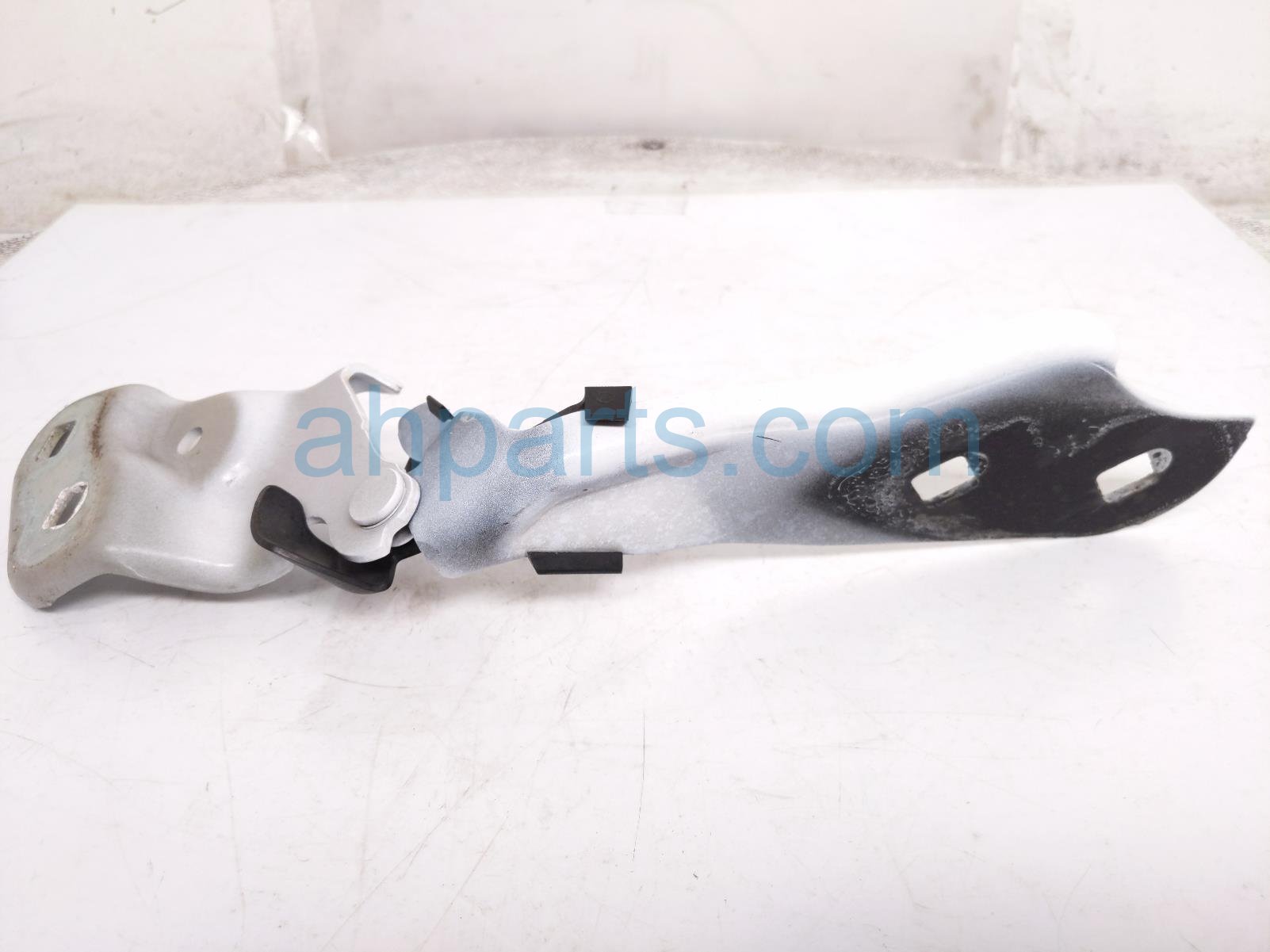 $45 Tesla LH HOOD HINGE - WHITE $45 Tesla LH HOOD HINGE - WHITE