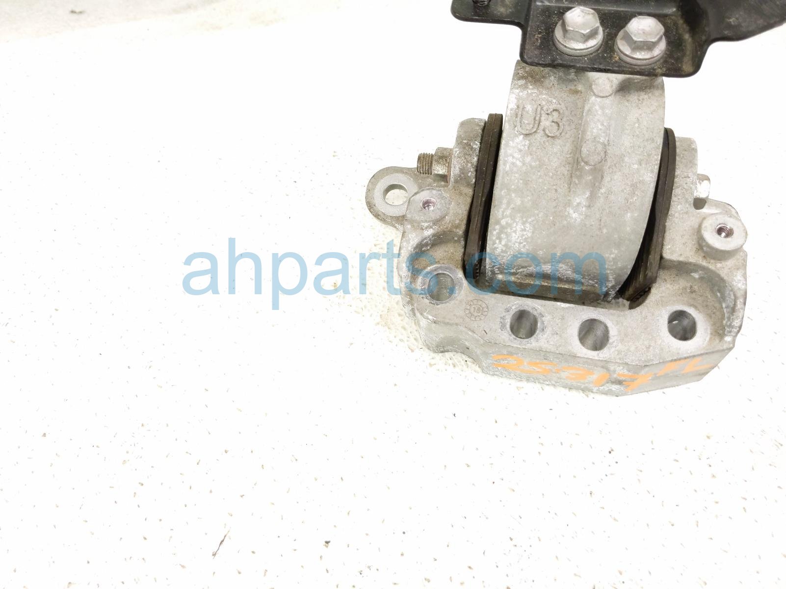 2019 Toyota Rav 4 Engine/motor Driver Transmission Mount 2.5l Awd 12306 F0050 Replacement 2019 Toyota Rav 4 Engine/motor Driver Transmission Mount 2.5l Awd 12306 F0050 Replacement thumbnail