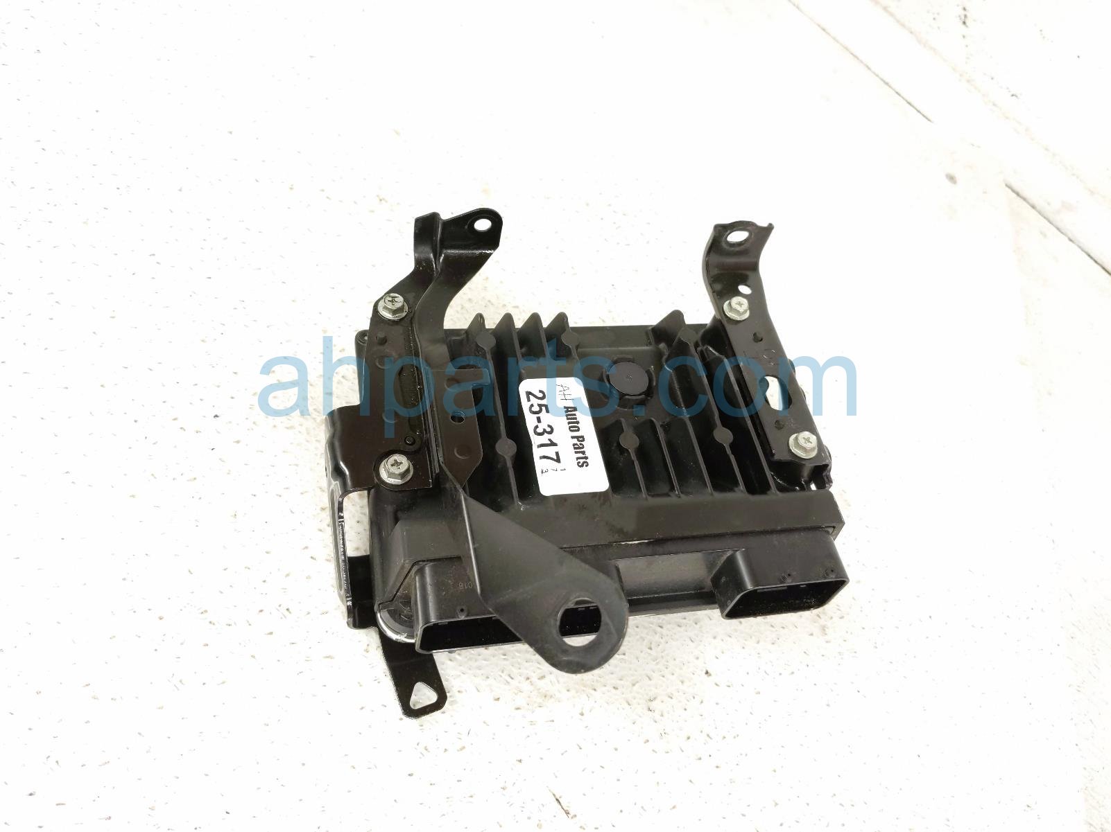 2019 Toyota Rav 4 Ecu Control Module / Engine Computer Unit 2.5l Awd 89661 0R690 Replacement 2019 Toyota Rav 4 Ecu Control Module / Engine Computer Unit 2.5l Awd 89661 0R690 Replacement thumbnail