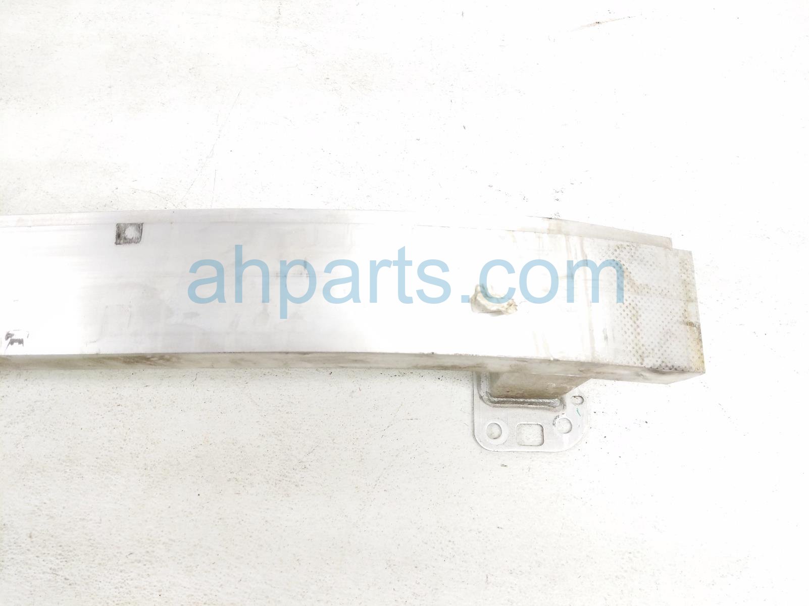 2023 Jeep Cherokee Beam Front Bumper Reinforcement Bar 68285642AA Replacement 2023 Jeep Cherokee Beam Front Bumper Reinforcement Bar 68285642AA Replacement thumbnail