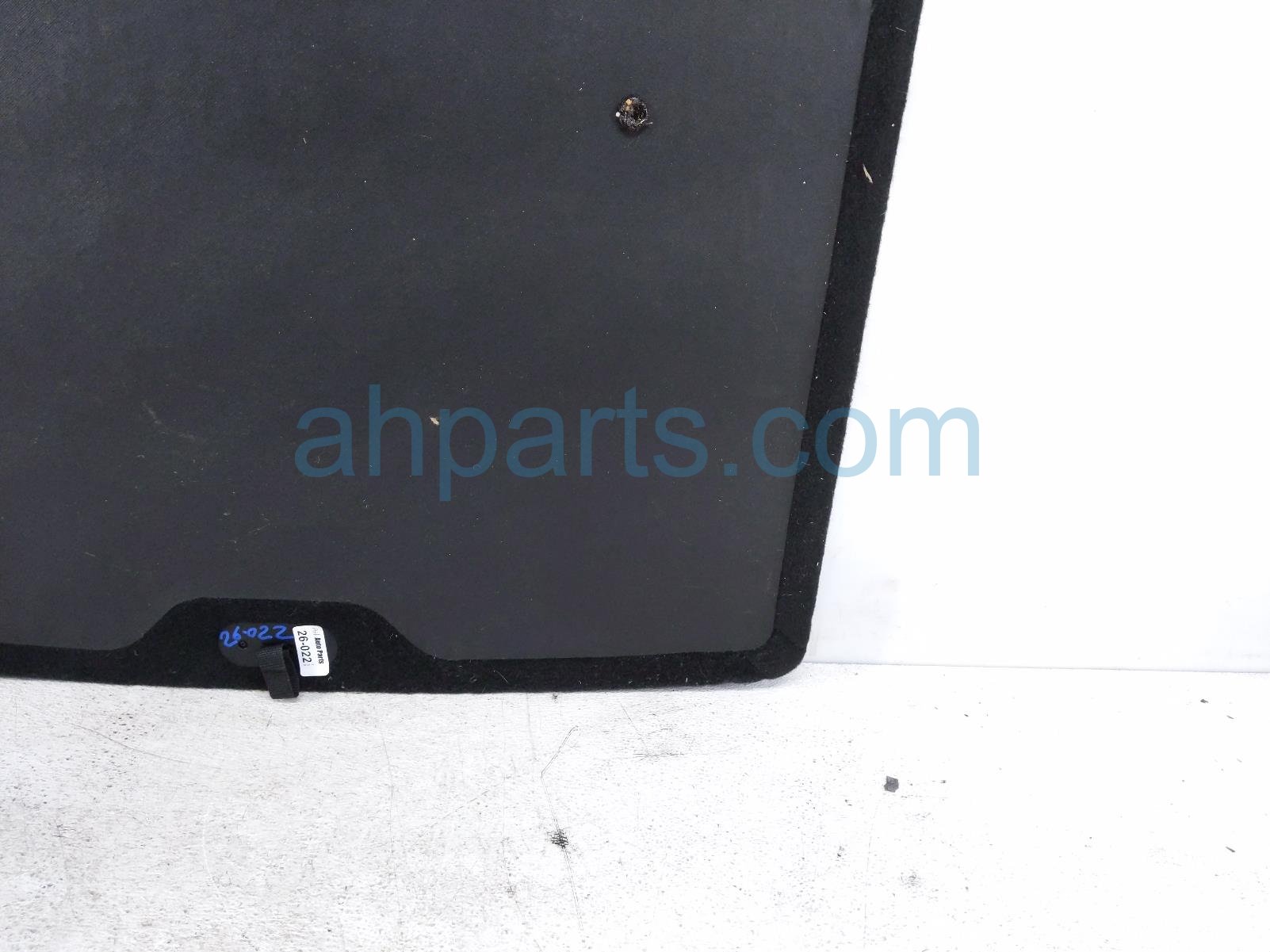 2018 Jeep Renegade Rear Cargo Floor Liner Panel Blk 6YN73LXHAA Replacement 2018 Jeep Renegade Rear Cargo Floor Liner Panel Blk 6YN73LXHAA Replacement thumbnail