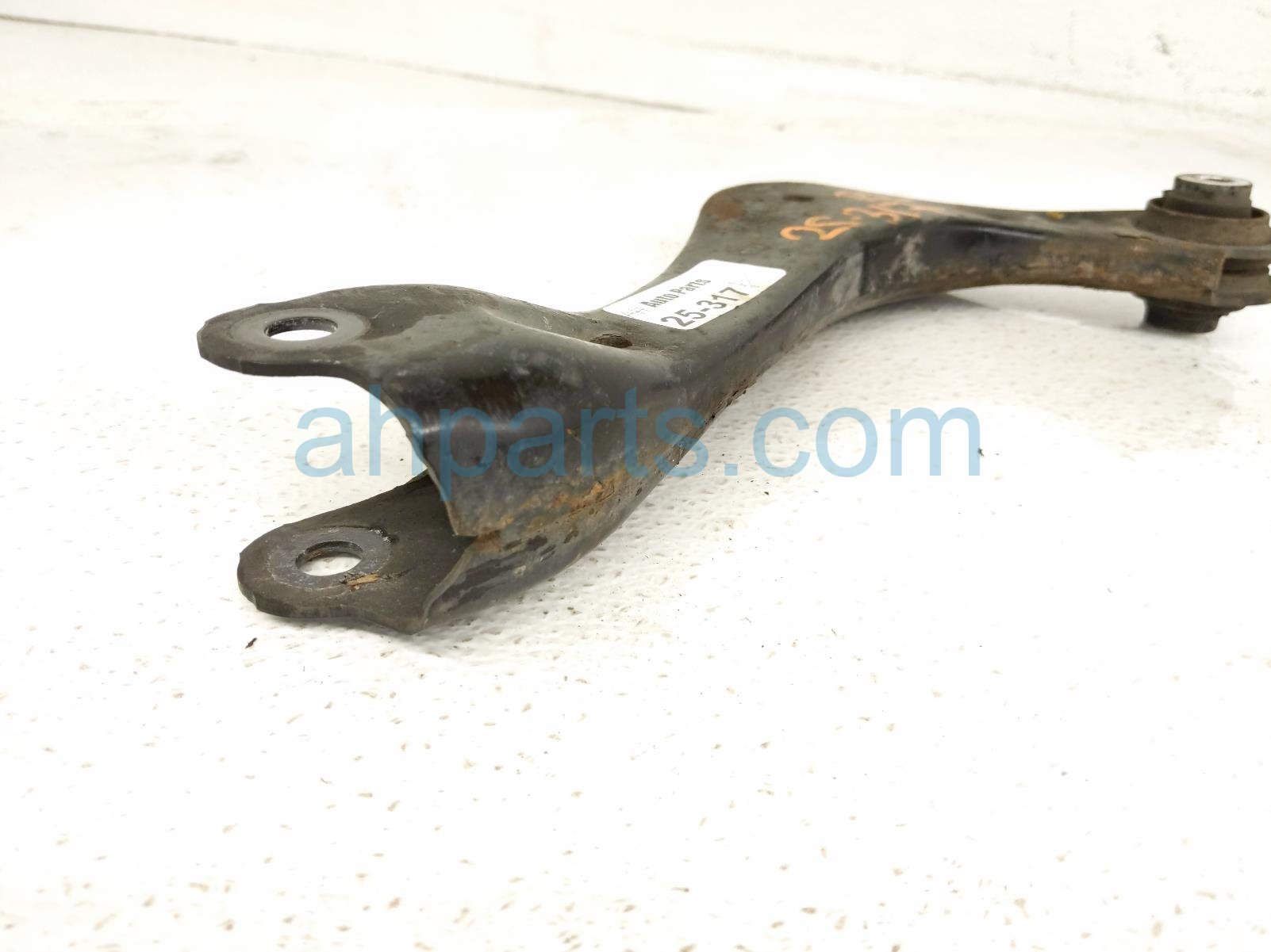 2019 Toyota Rav 4 Rear Driver Upper Control Arm 48790 0R020 Replacement 2019 Toyota Rav 4 Rear Driver Upper Control Arm 48790 0R020 Replacement thumbnail