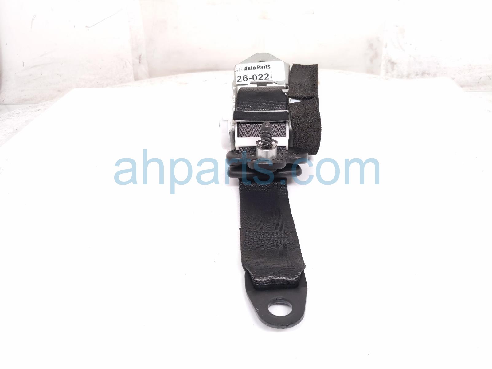 2018 Jeep Renegade Rear Passenger Seat Belt Retractor Black 07355980910 Replacement 2018 Jeep Renegade Rear Passenger Seat Belt Retractor Black 07355980910 Replacement thumbnail