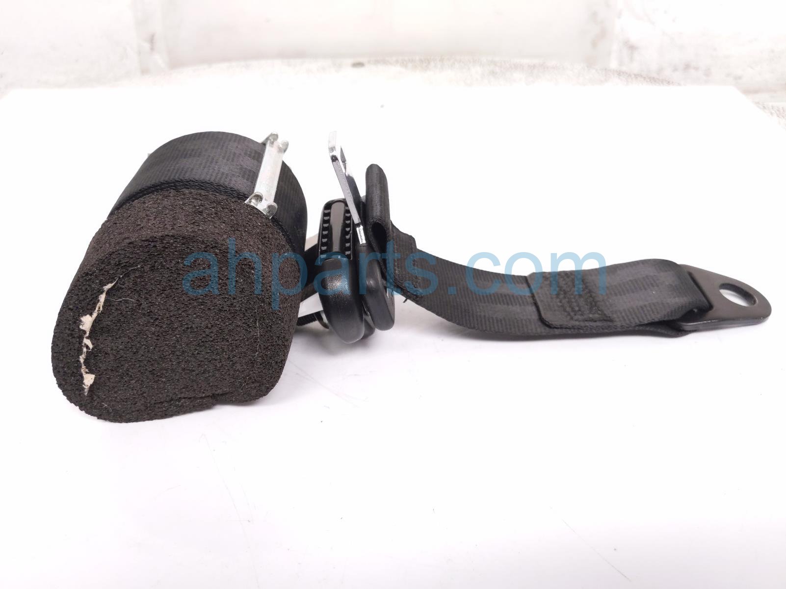 2018 Jeep Renegade Rear Passenger Seat Belt Retractor Black 07355980910 Replacement 2018 Jeep Renegade Rear Passenger Seat Belt Retractor Black 07355980910 Replacement thumbnail