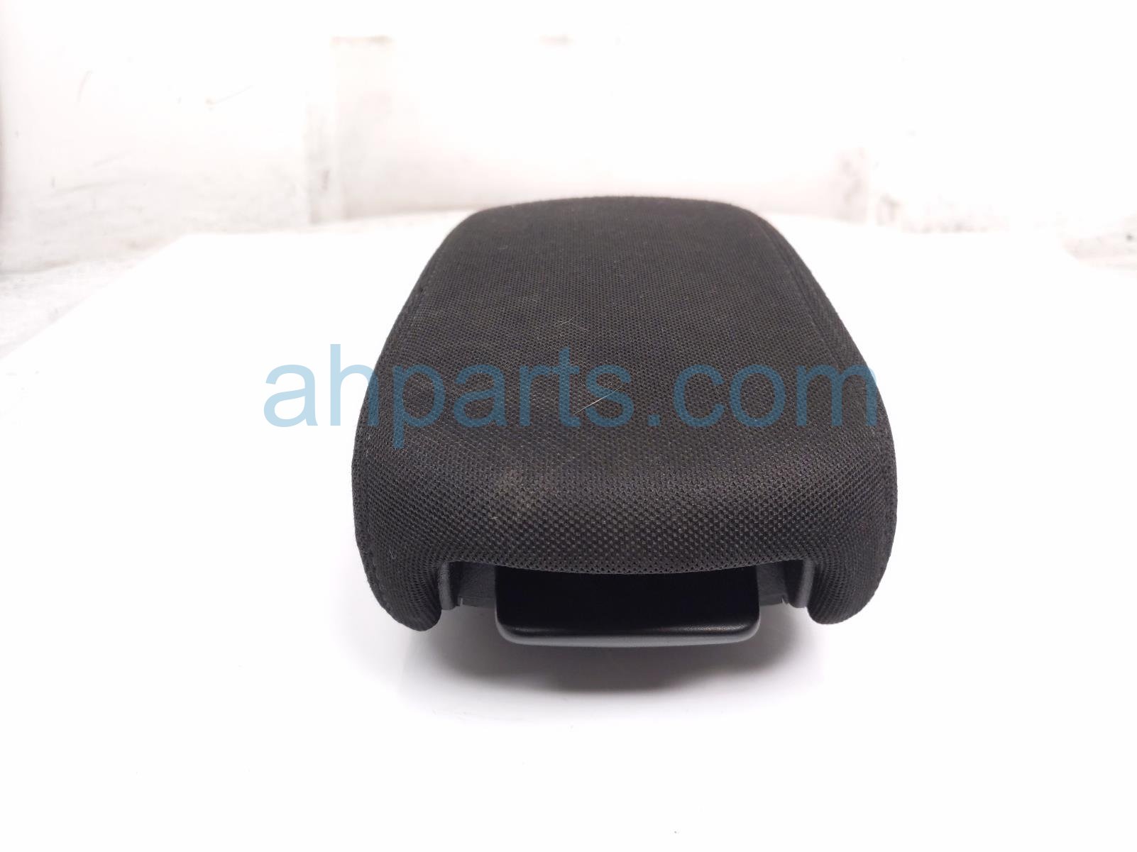 2018 Jeep Renegade Center Console Lid/armrest Black 6UR55LXHAA Replacement 2018 Jeep Renegade Center Console Lid/armrest Black 6UR55LXHAA Replacement thumbnail