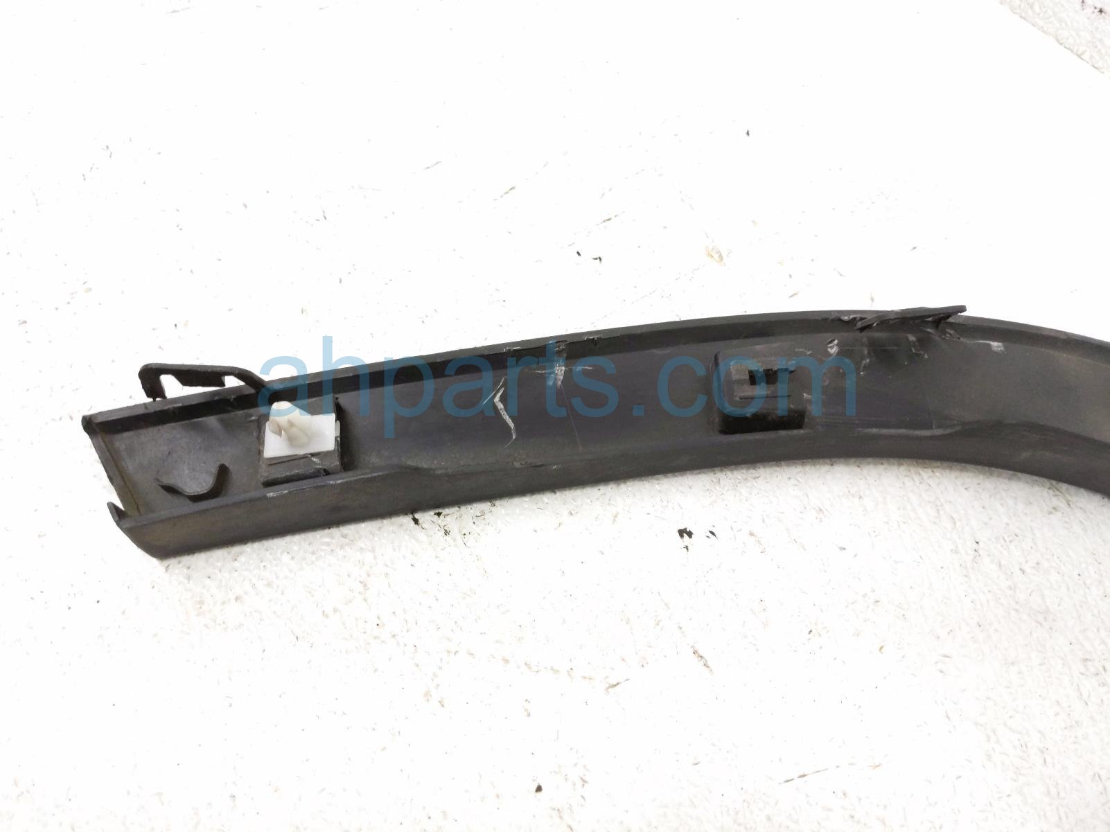 2023 Jeep Cherokee Front Passenger Fender Flare Blue 68315994AB Replacement 2023 Jeep Cherokee Front Passenger Fender Flare Blue 68315994AB Replacement thumbnail
