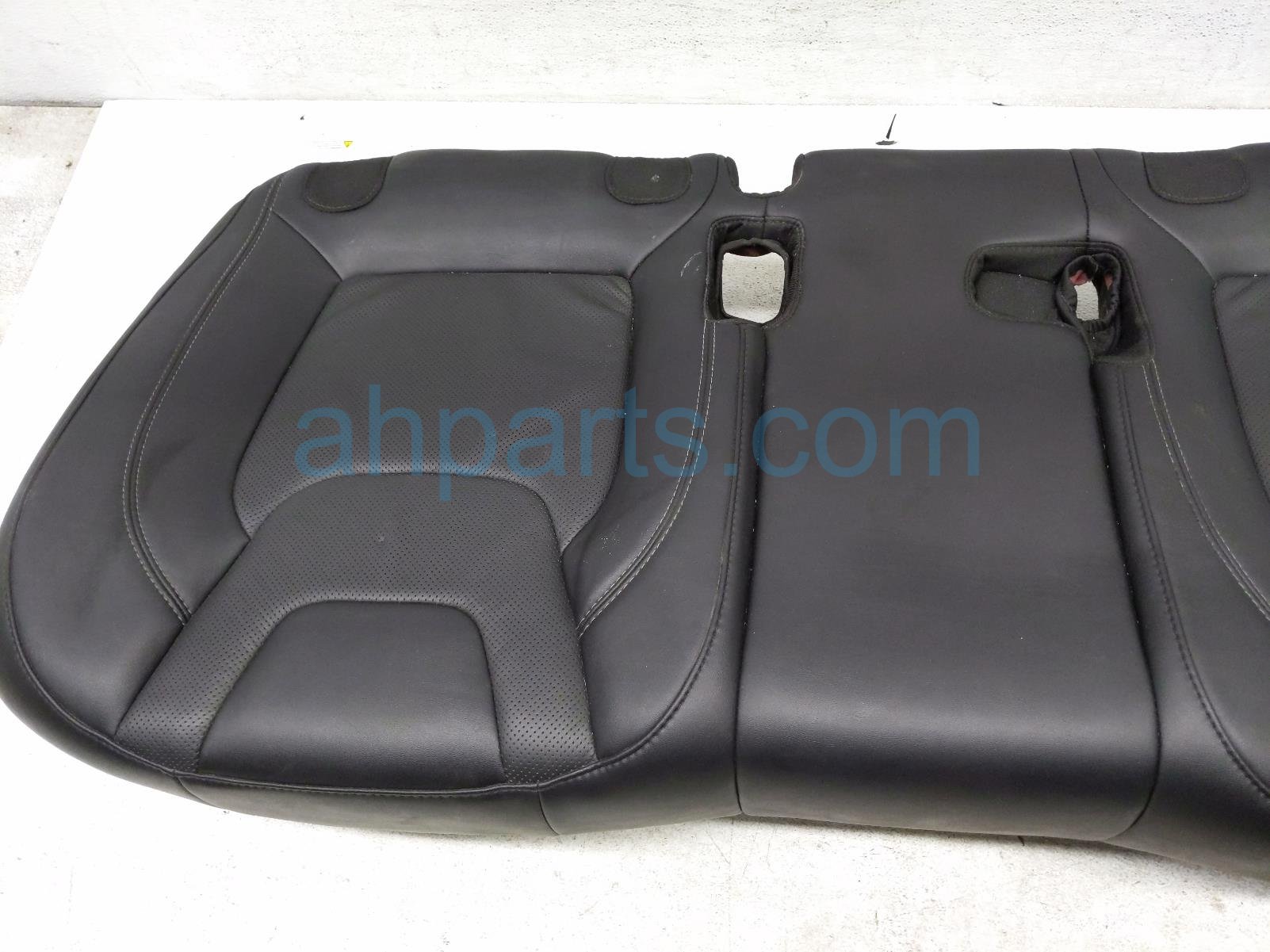 2023 Jeep Cherokee Back (2nd Row) Rear Lower Seat Cushion Black 6ST48LR5AE Replacement 2023 Jeep Cherokee Back (2nd Row) Rear Lower Seat Cushion Black 6ST48LR5AE Replacement thumbnail