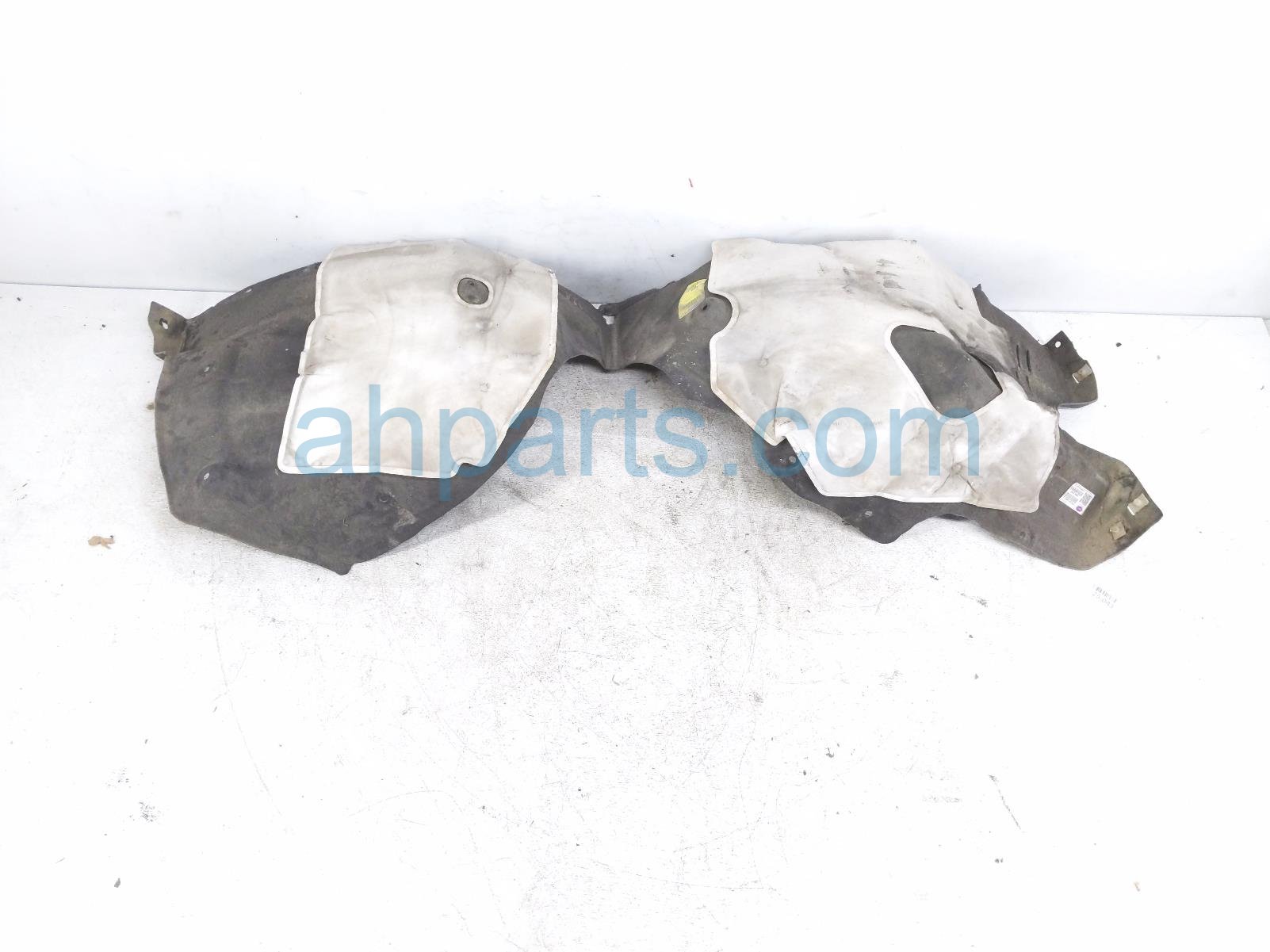 2022 Toyota Sienna Front Driver Inner Fender Liner NF00286967 Replacement 2022 Toyota Sienna Front Driver Inner Fender Liner NF00286967 Replacement thumbnail