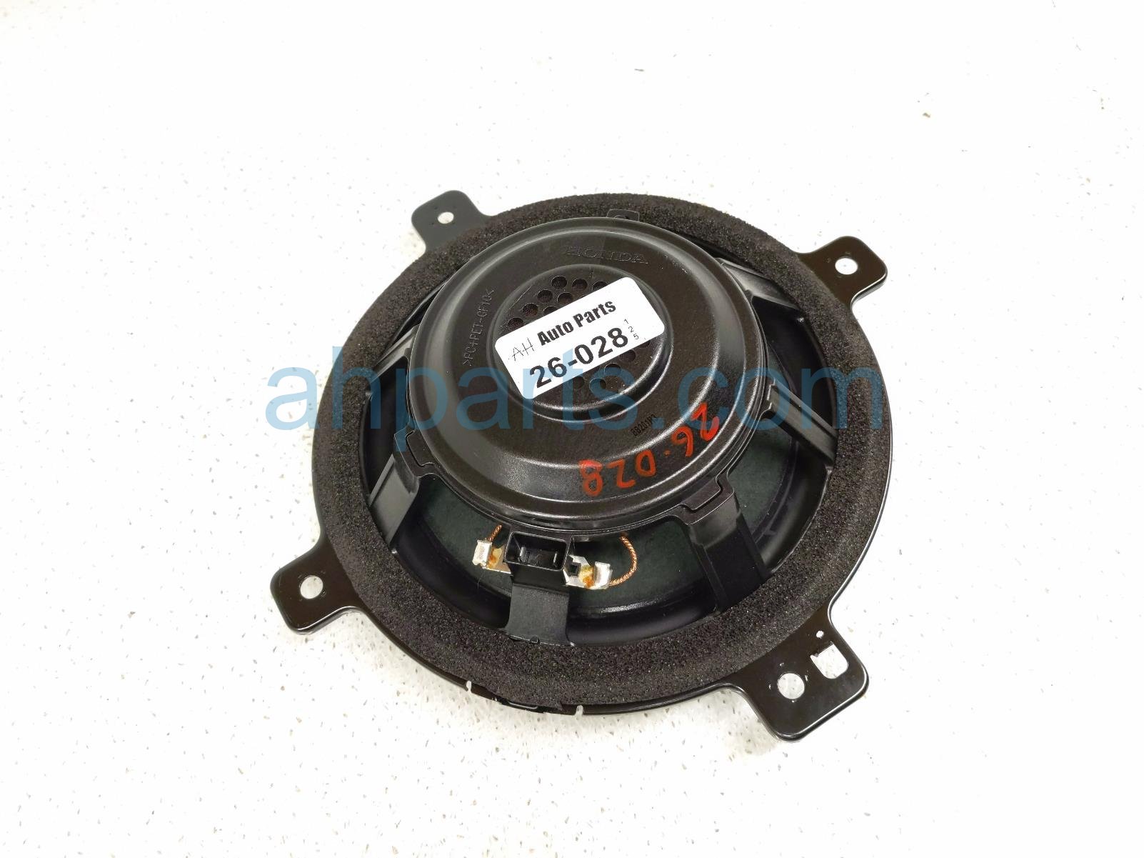 2019 Honda Insight Cargo Area Speaker / Woofer 39120 TVA A71 Replacement 2019 Honda Insight Cargo Area Speaker / Woofer 39120 TVA A71 Replacement thumbnail