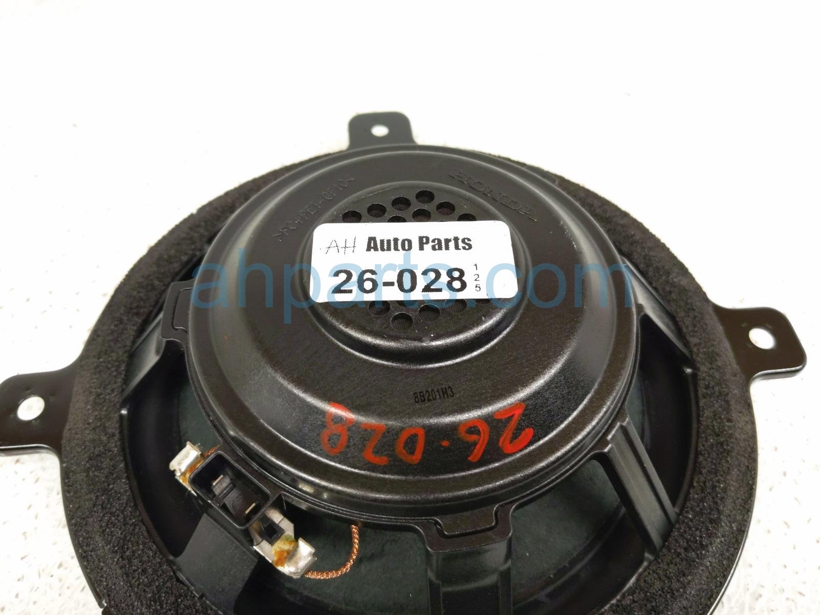 2019 Honda Insight Cargo Area Speaker / Woofer 39120 TVA A71 Replacement 2019 Honda Insight Cargo Area Speaker / Woofer 39120 TVA A71 Replacement thumbnail