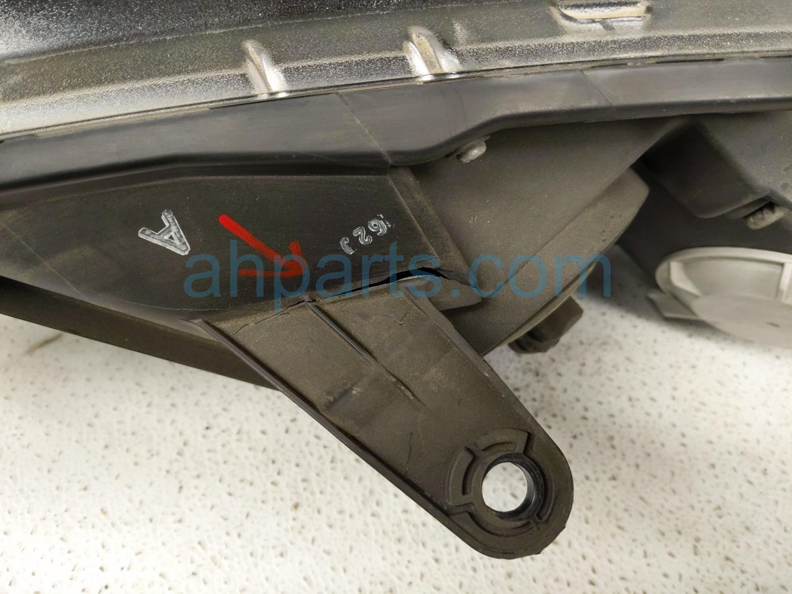 2016 Toyota 4 Runner Headlight Driver Headlamp / Light 81170 35571 Replacement 2016 Toyota 4 Runner Headlight Driver Headlamp / Light 81170 35571 Replacement thumbnail