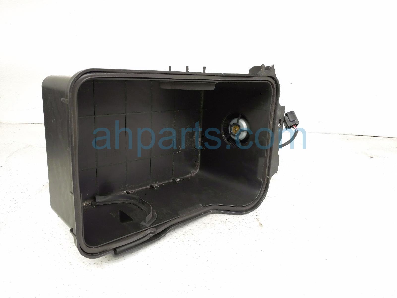 2025 Honda Pilot Tray Battery Box W/blower Vent Assy 31521 TYA A0 Replacement 2025 Honda Pilot Tray Battery Box W/blower Vent Assy 31521 TYA A0 Replacement thumbnail