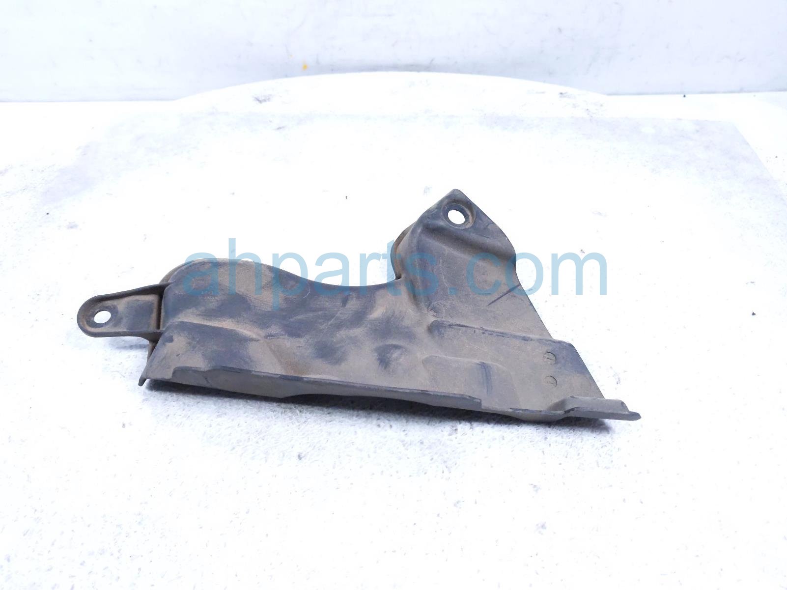 2019 Tesla Tesla 3 Timing Belt Driver Shock Tower Cover 1081694 00 A Replacement 2019 Tesla Tesla 3 Timing Belt Driver Shock Tower Cover 1081694 00 A Replacement thumbnail