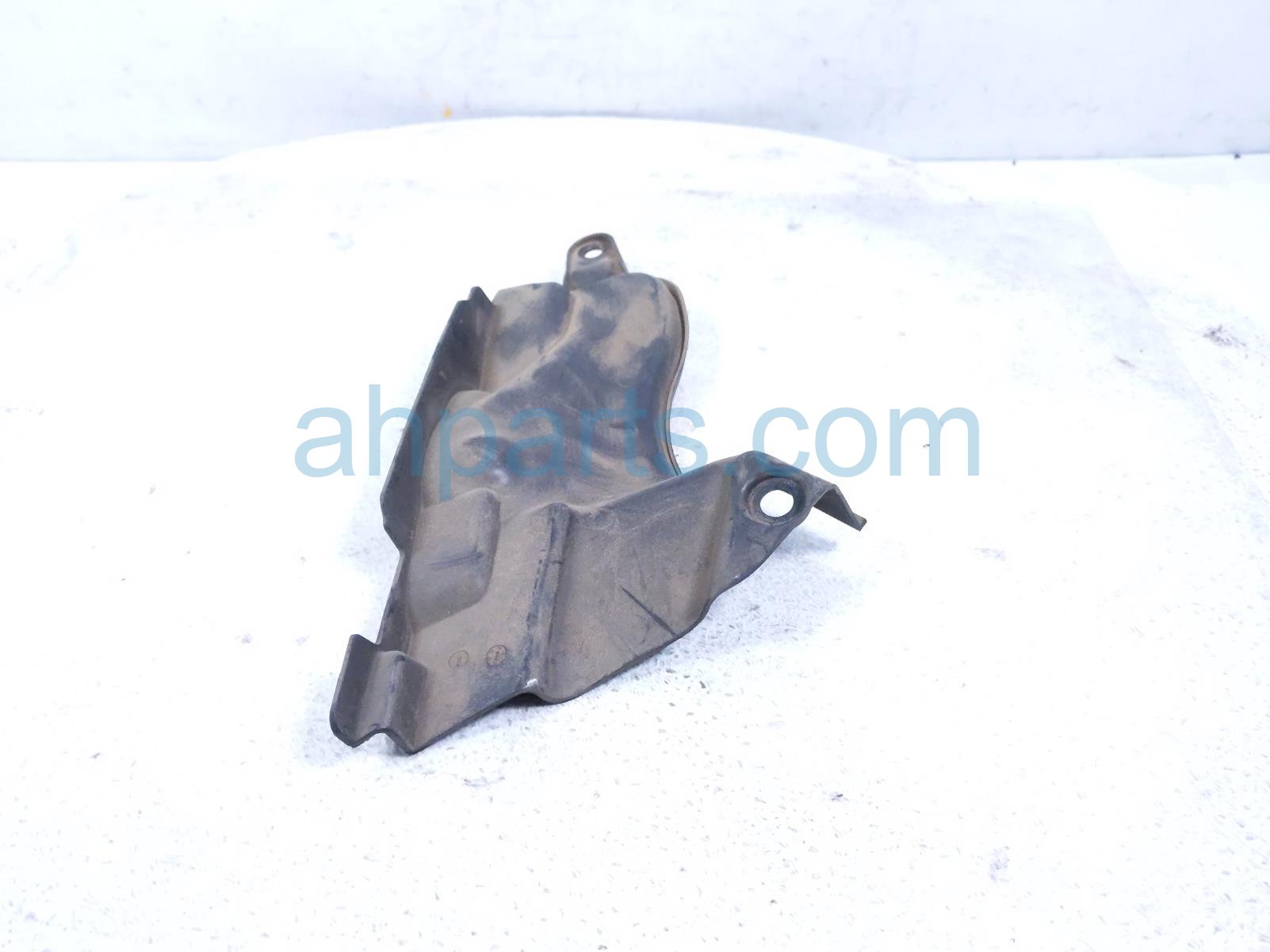 2019 Tesla Tesla 3 Timing Belt Driver Shock Tower Cover 1081694 00 A Replacement 2019 Tesla Tesla 3 Timing Belt Driver Shock Tower Cover 1081694 00 A Replacement thumbnail