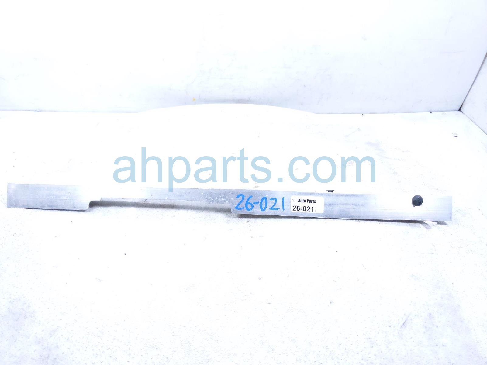 2019 Tesla Tesla 3 Beam Front Bumper Reinforcement Bar 1109808 00 C Replacement 2019 Tesla Tesla 3 Beam Front Bumper Reinforcement Bar 1109808 00 C Replacement thumbnail