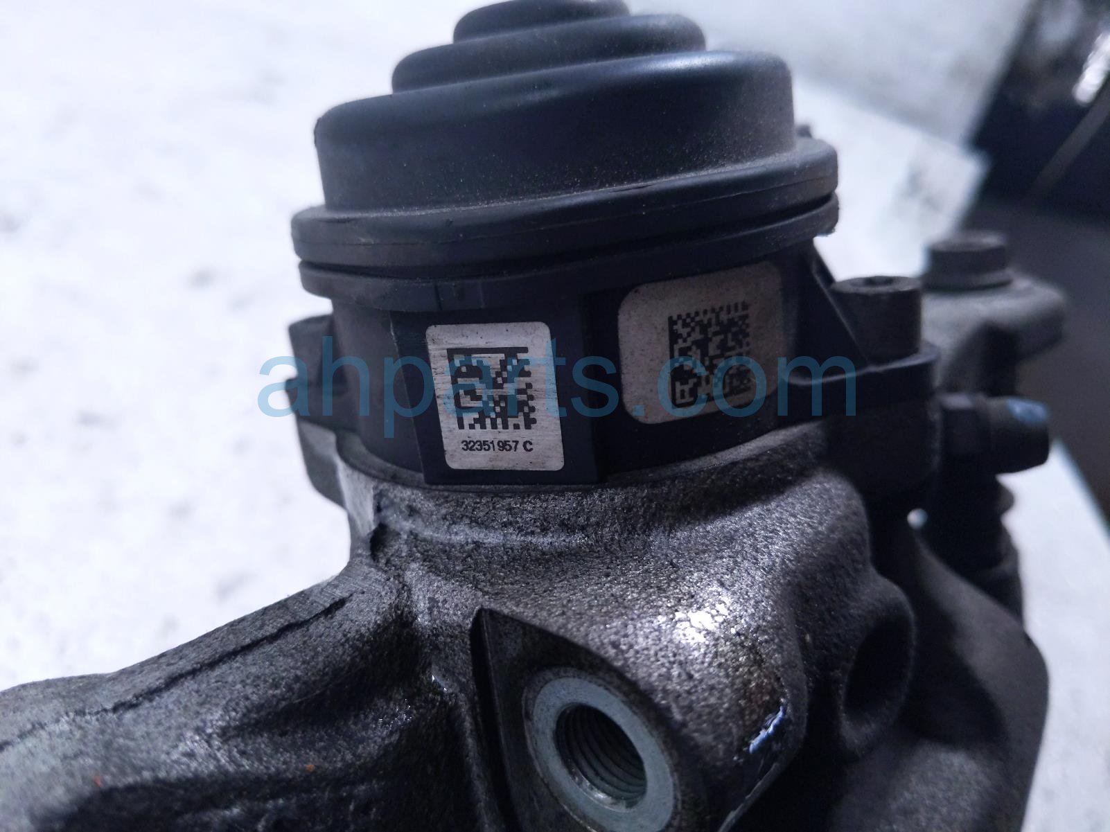 2018 Ford F150 Rear Passenger Brake Caliper JL3Z 2552 A Replacement 2018 Ford F150 Rear Passenger Brake Caliper JL3Z 2552 A Replacement thumbnail