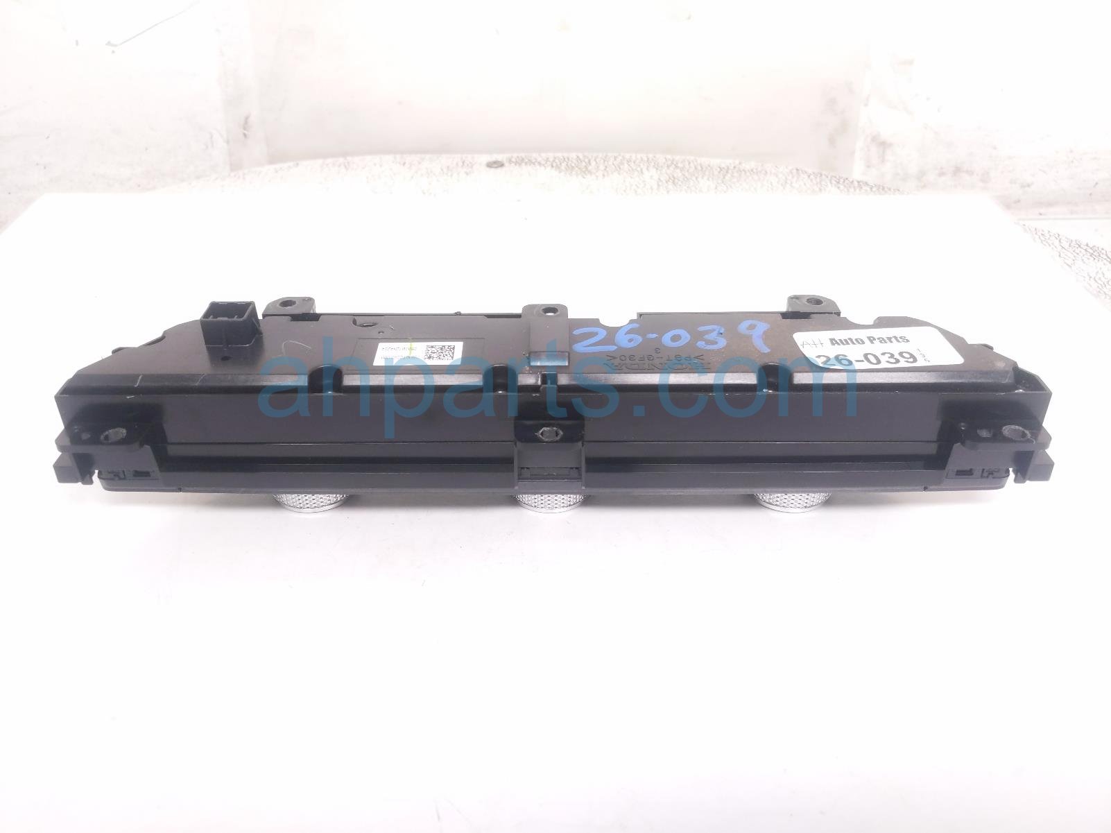 2025 Honda Civic Temperature Climate Heater/ac Control(on Dash) 79610 T22 A31ZA Replacement 2025 Honda Civic Temperature Climate Heater/ac Control(on Dash) 79610 T22 A31ZA Replacement thumbnail