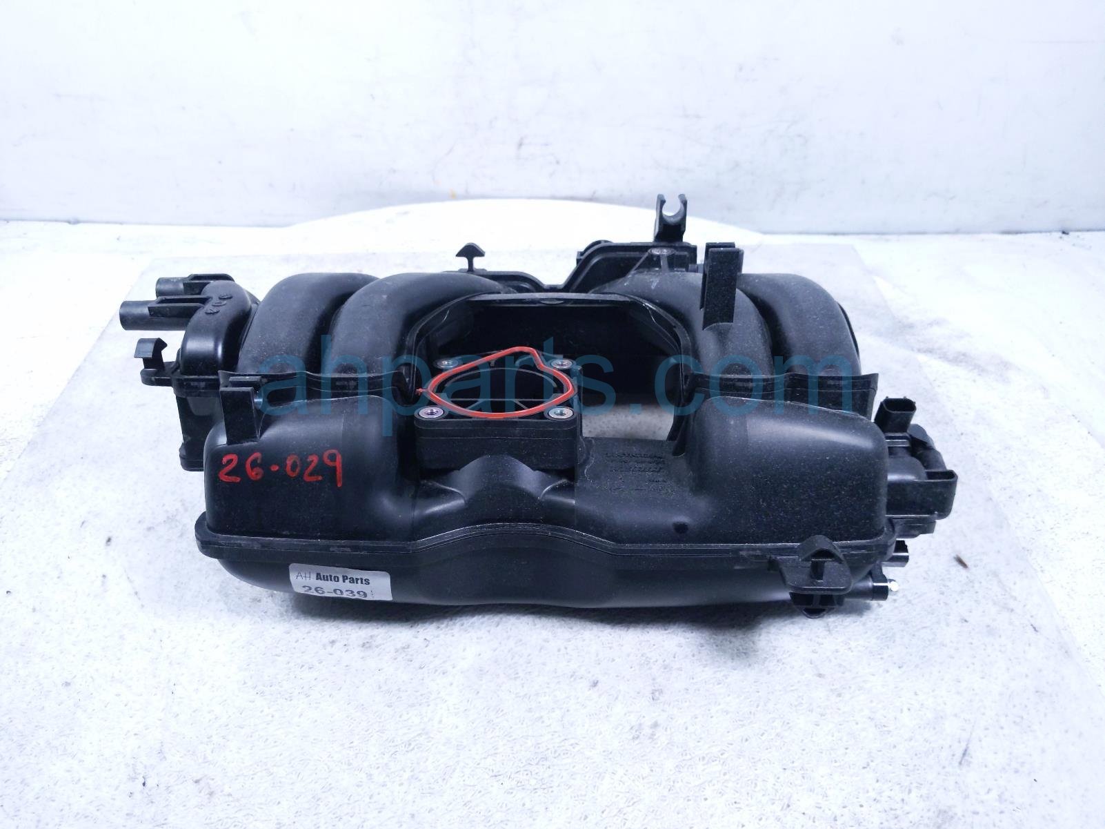 Honda INTAKE MANIFOLD