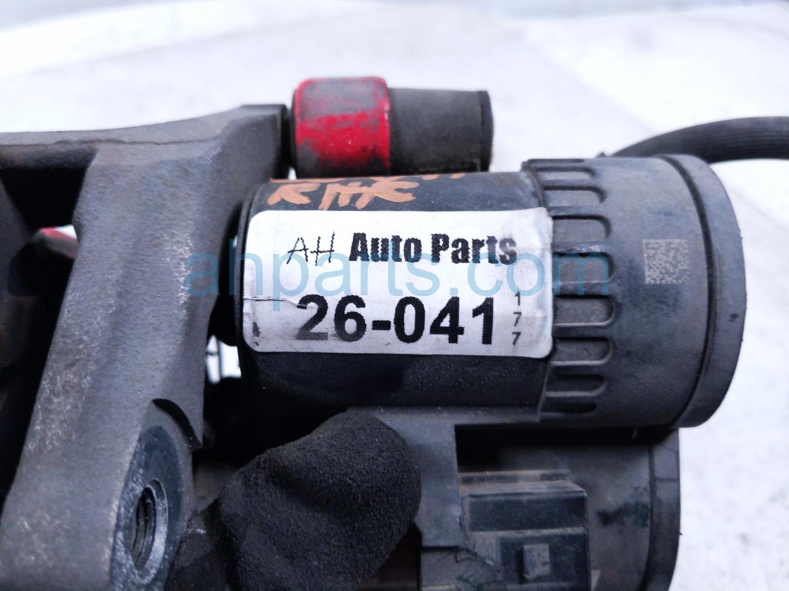 2021 Honda Civic Rear Passenger Brake Caliper 43018 TGH A02 Replacement 2021 Honda Civic Rear Passenger Brake Caliper 43018 TGH A02 Replacement thumbnail